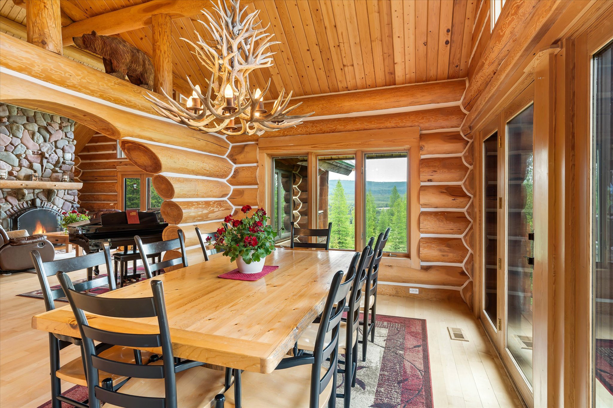 9670 North Fork Road Property Photo 8