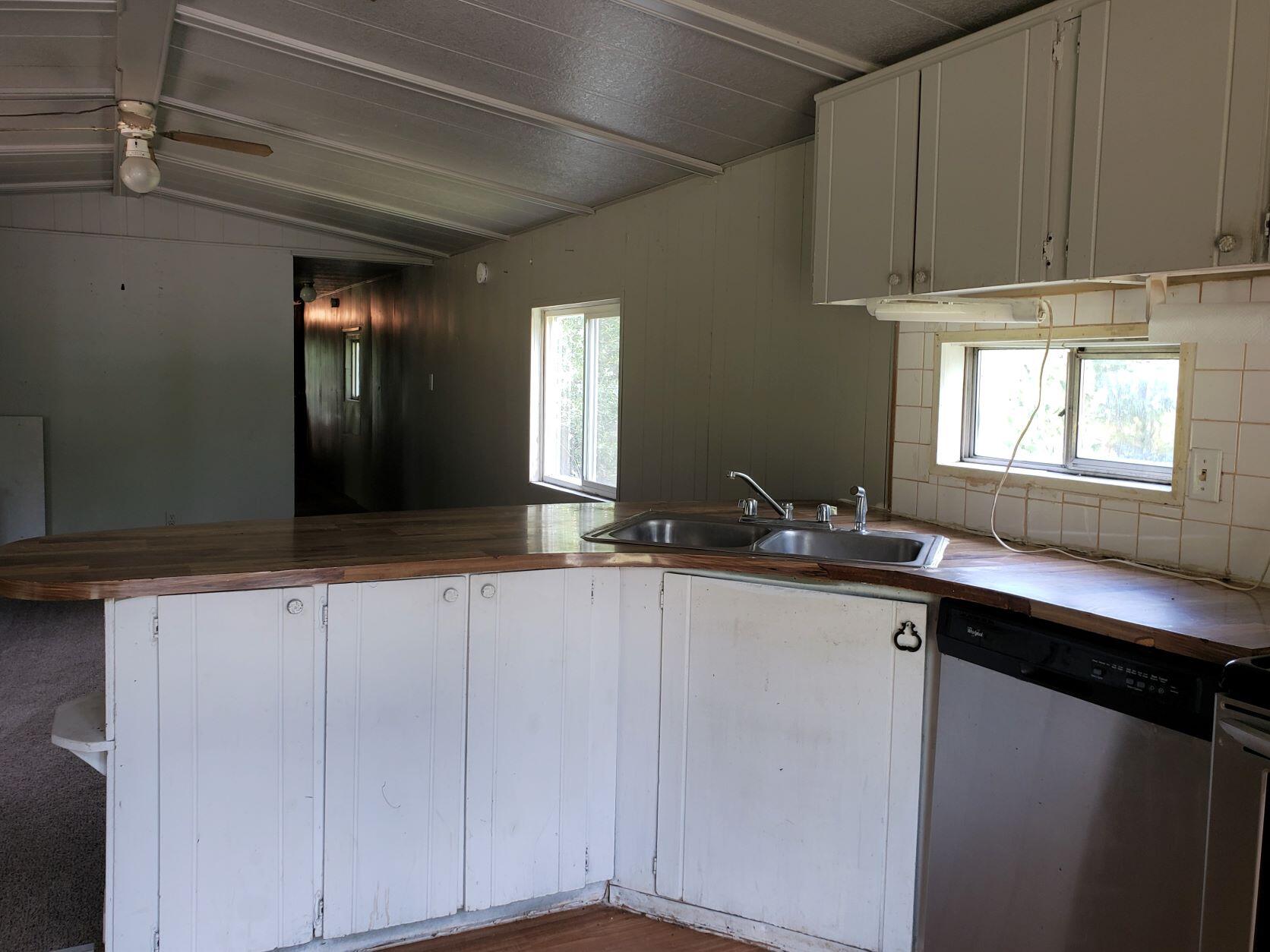 94 Owens Way Property Photo 4
