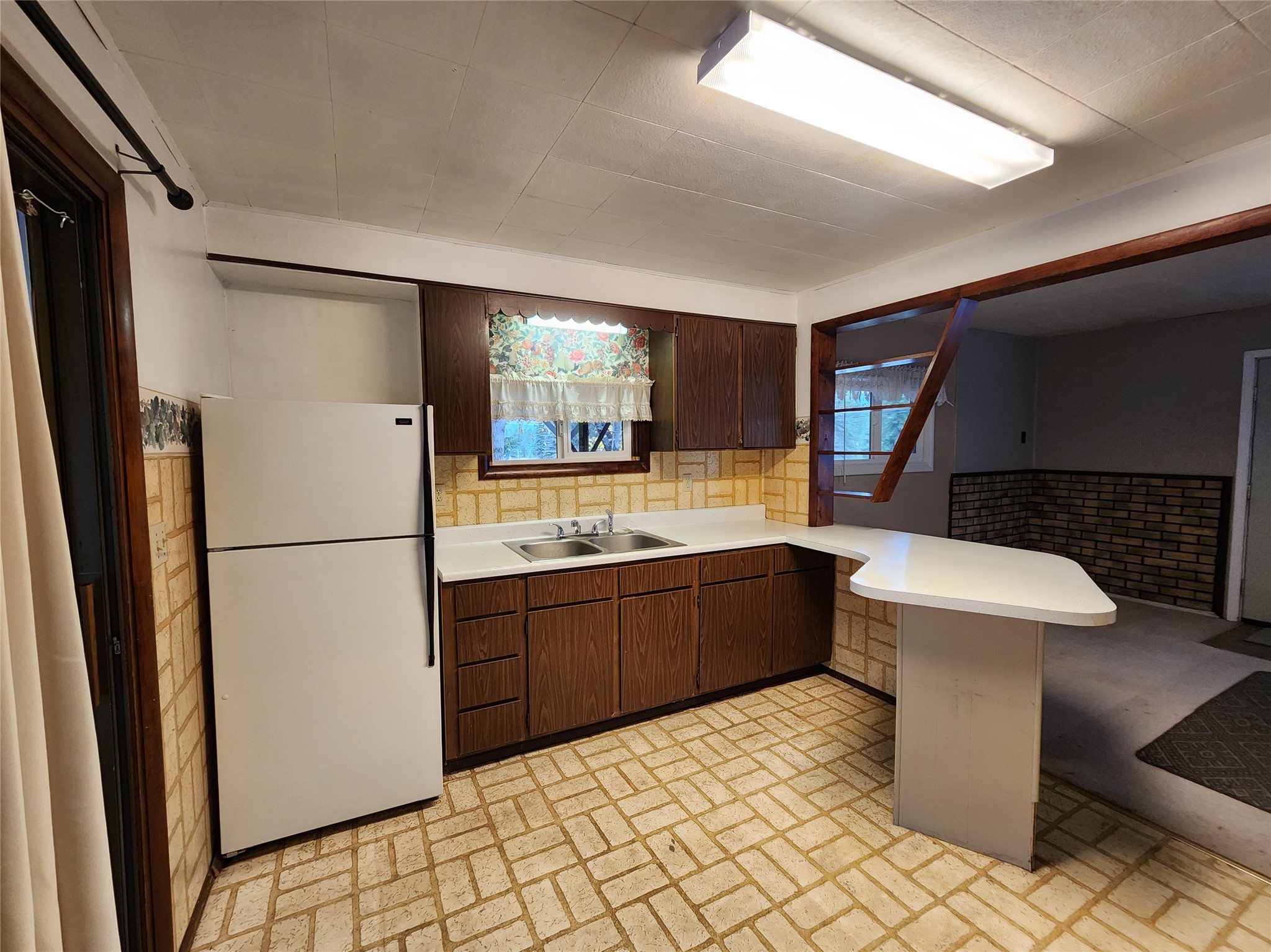 33762 Us Highway 2 Property Photo 8