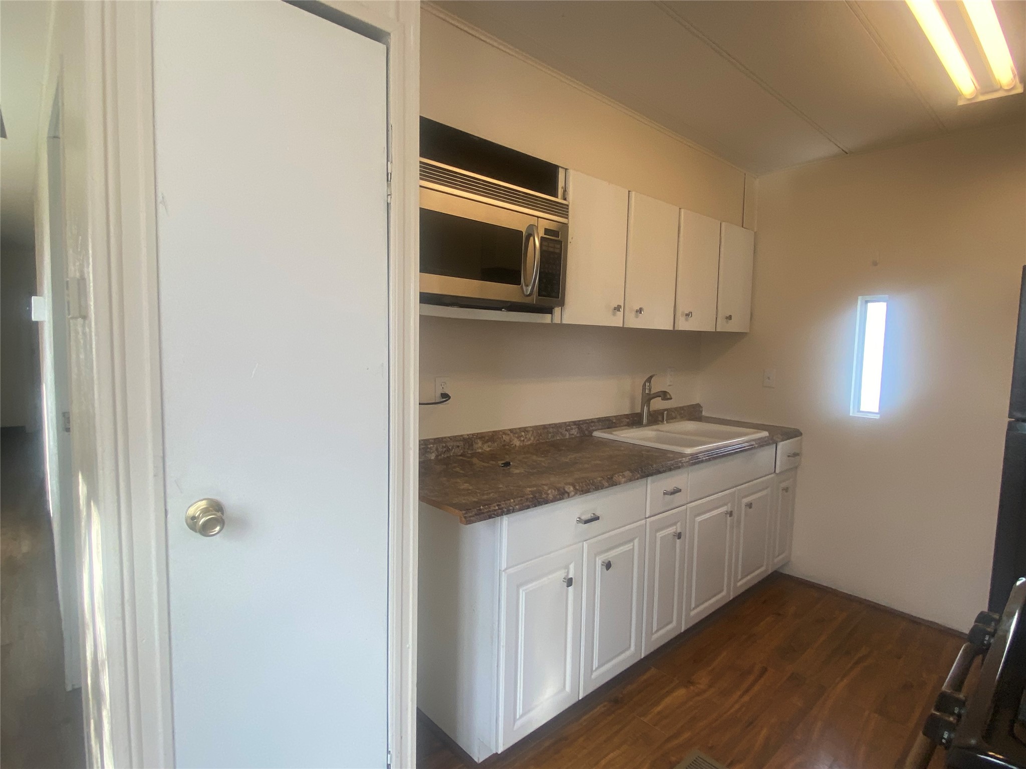 804 Phoenix Avenue 1c Property Photo 9
