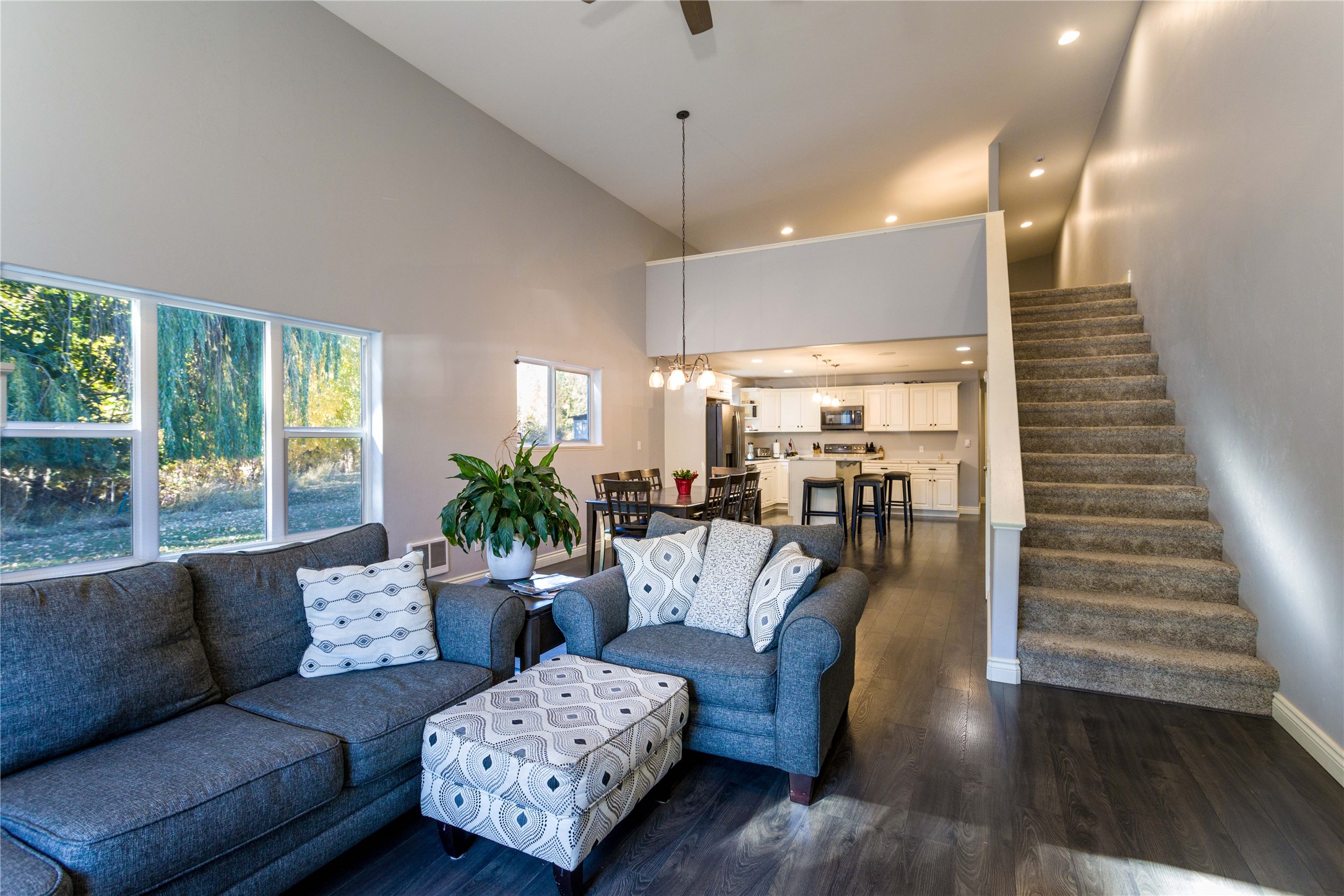 154 Riverside Drive Property Photo 13