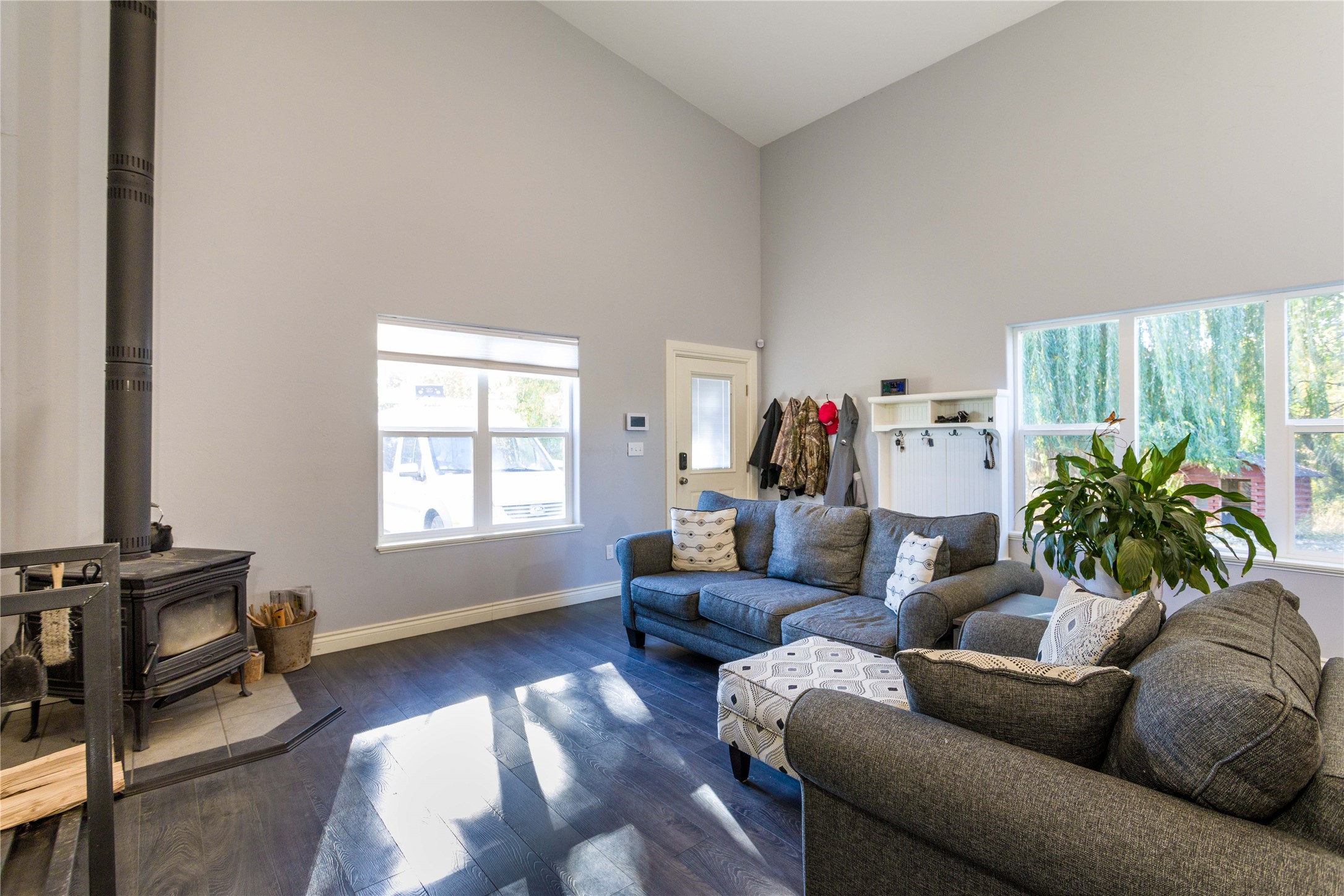 154 Riverside Drive Property Photo 14