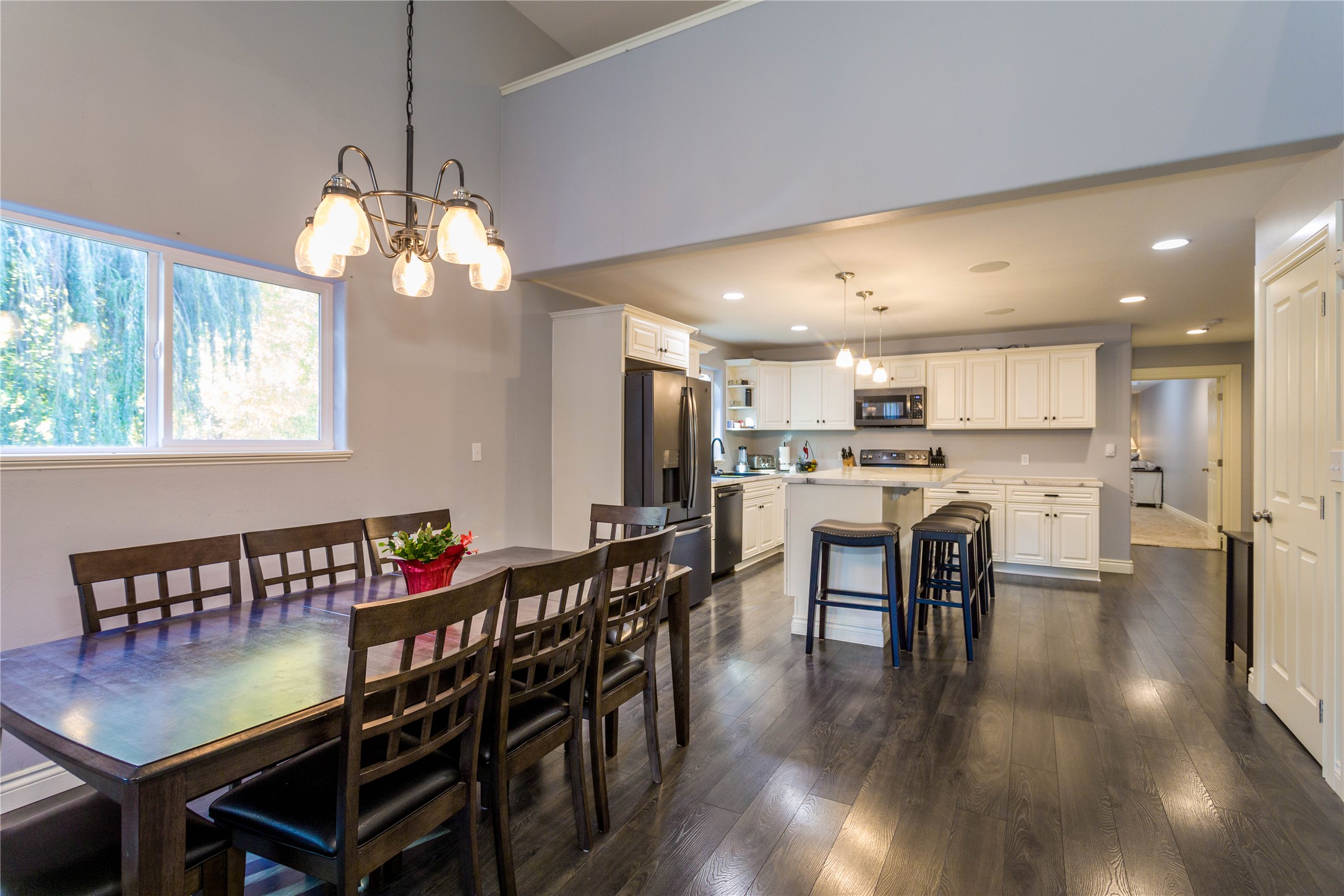 154 Riverside Drive Property Photo 16