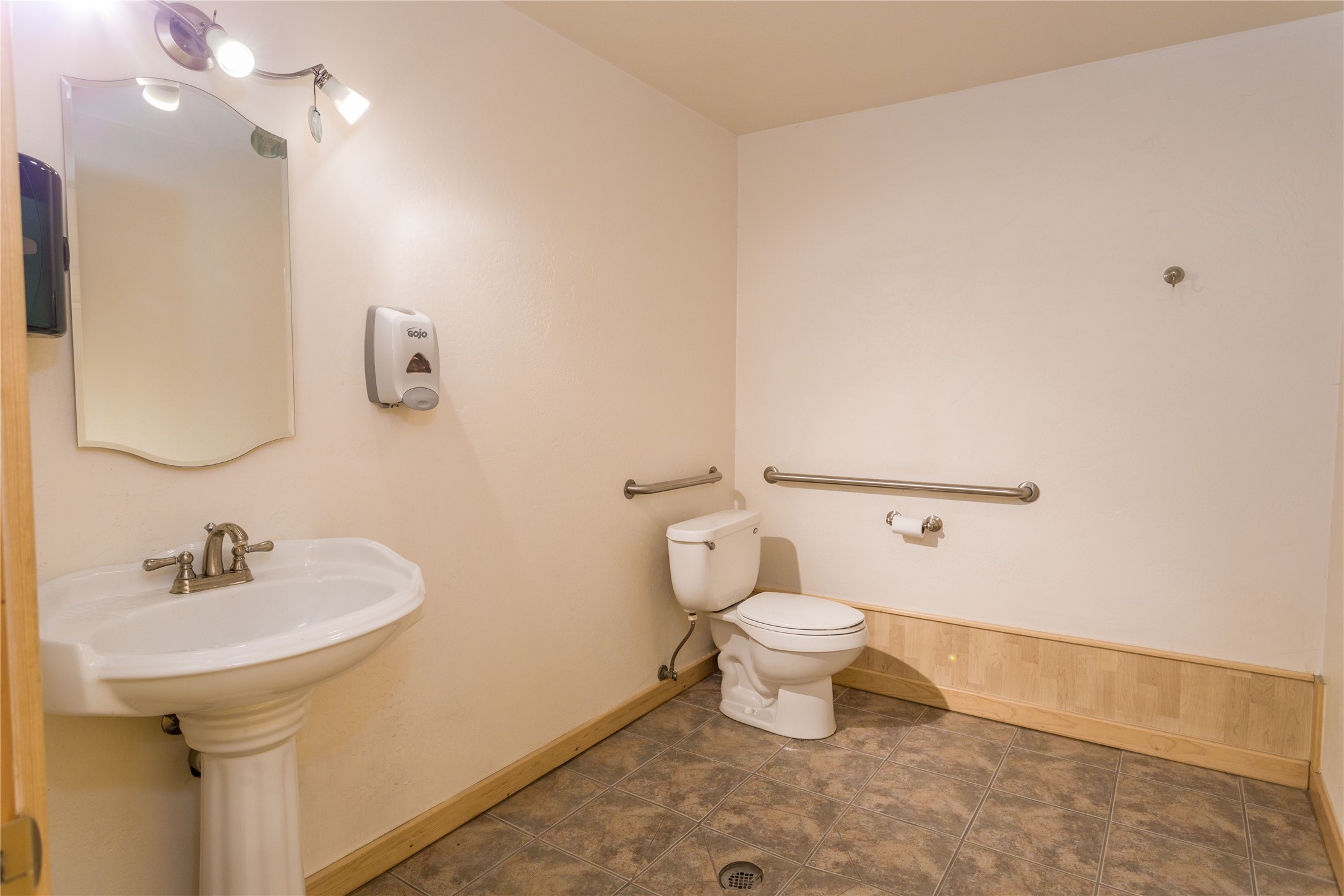154 Riverside Drive Property Photo 33