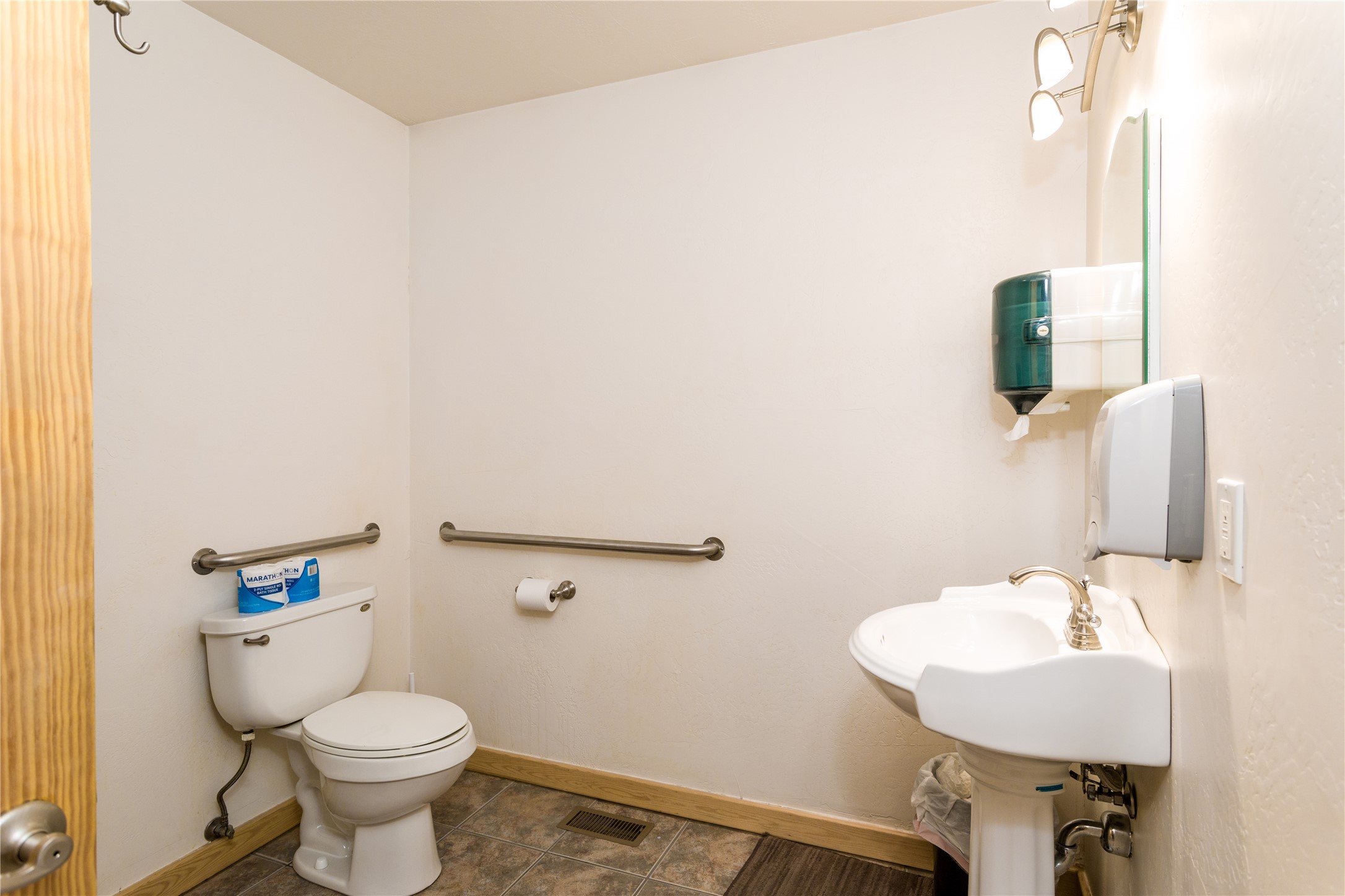 154 Riverside Drive Property Photo 38