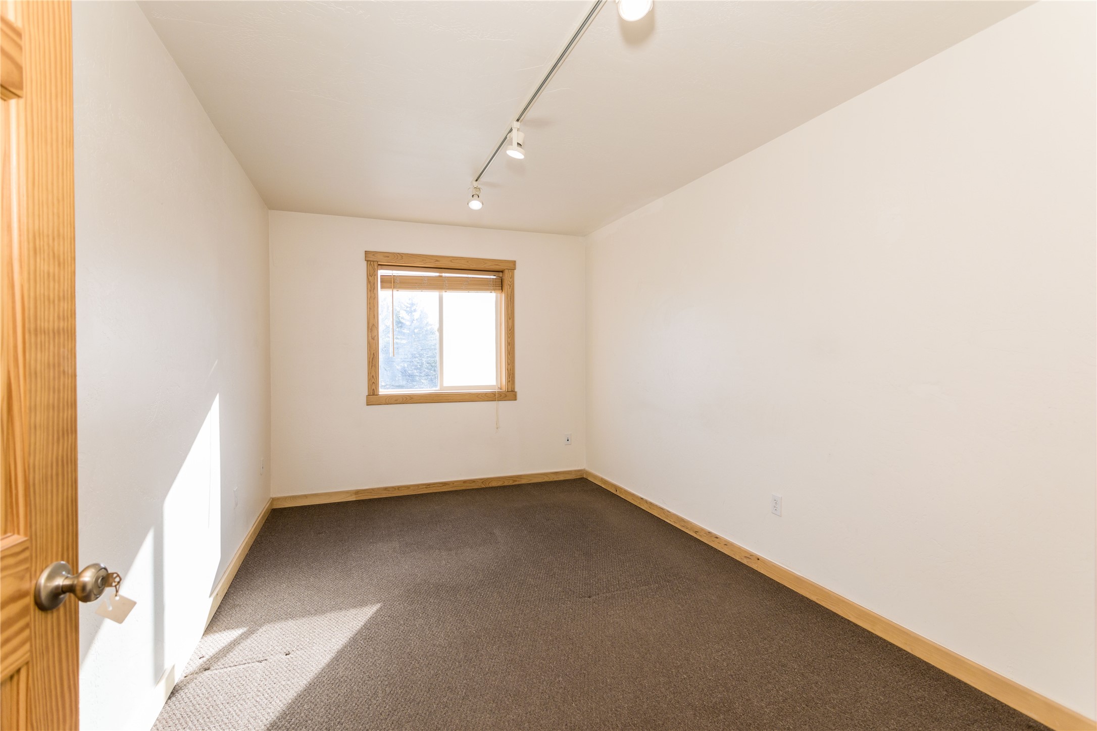 154 Riverside Drive Property Photo 39