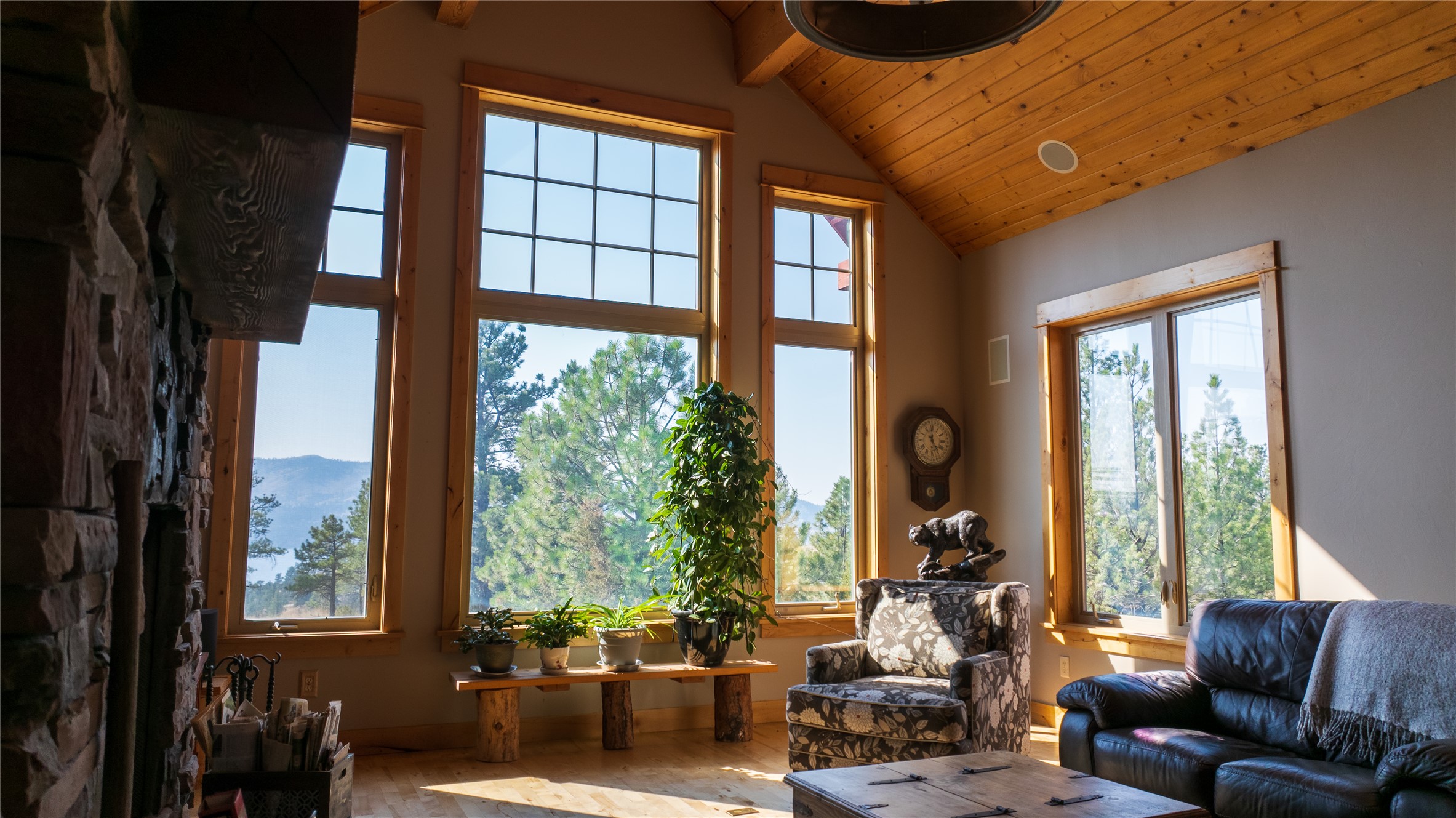 4025 Sunset Ridge Drive Property Photo 13