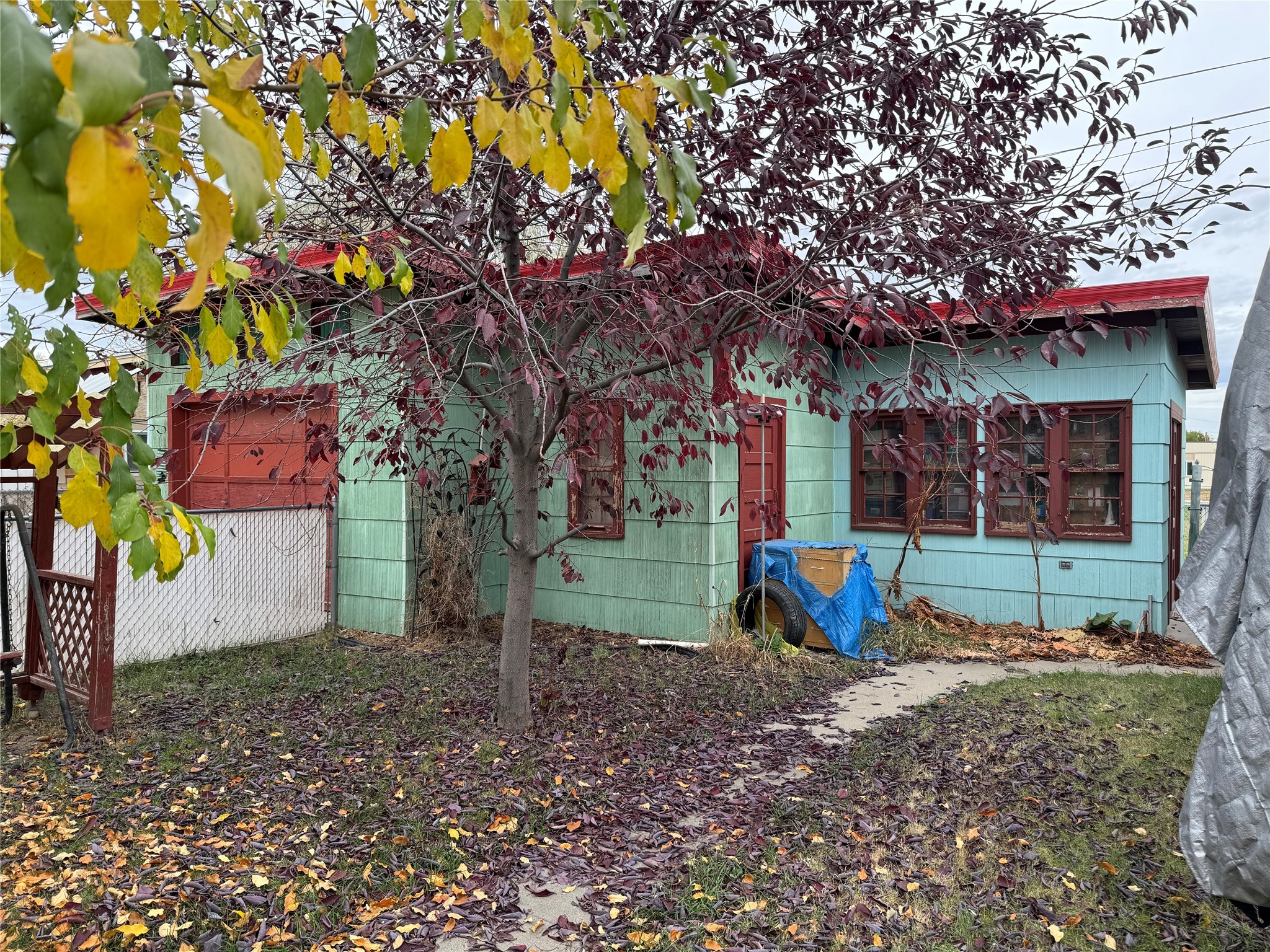 1302 Walnut Street Property Photo 2