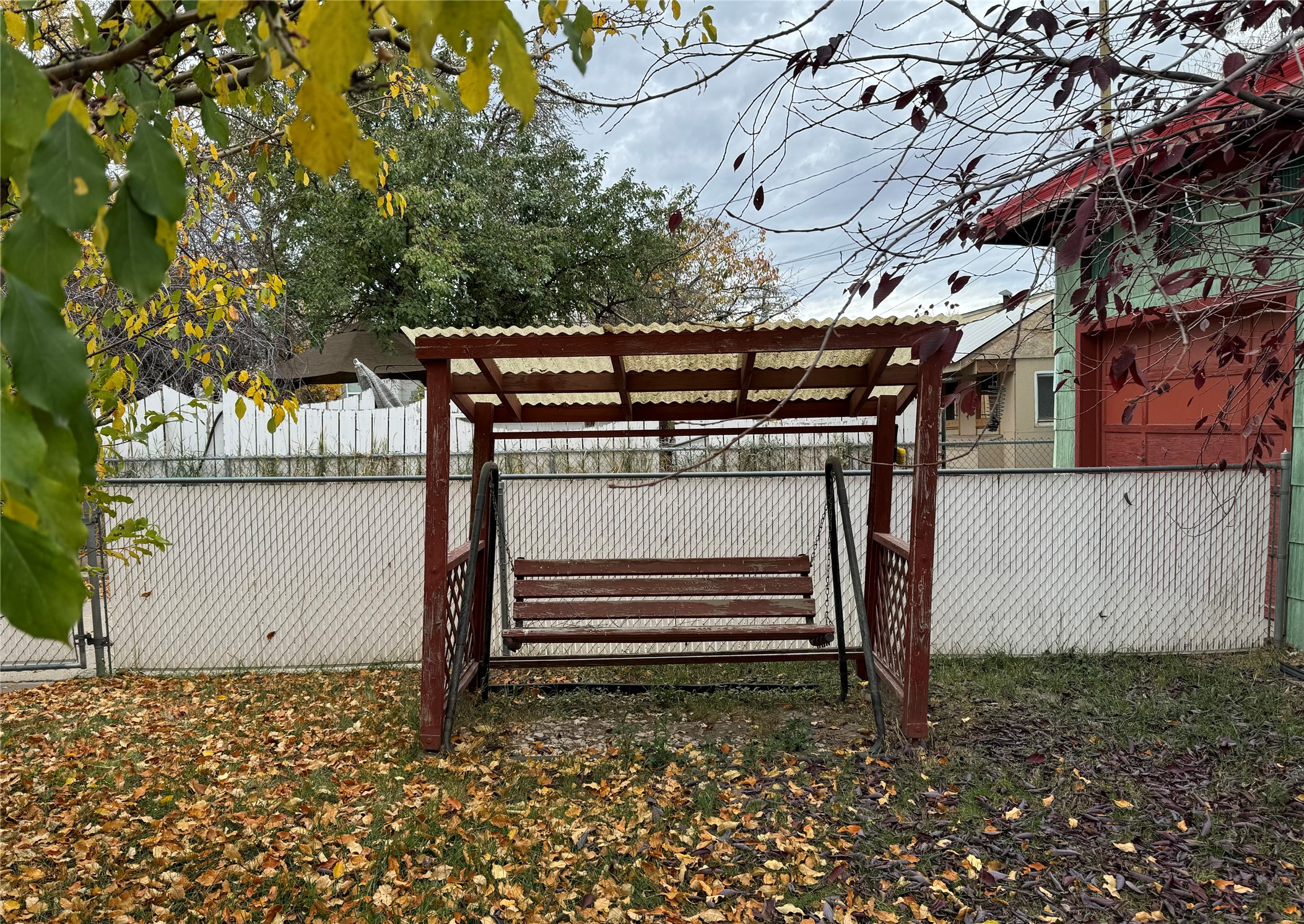 1302 Walnut Street Property Photo 3