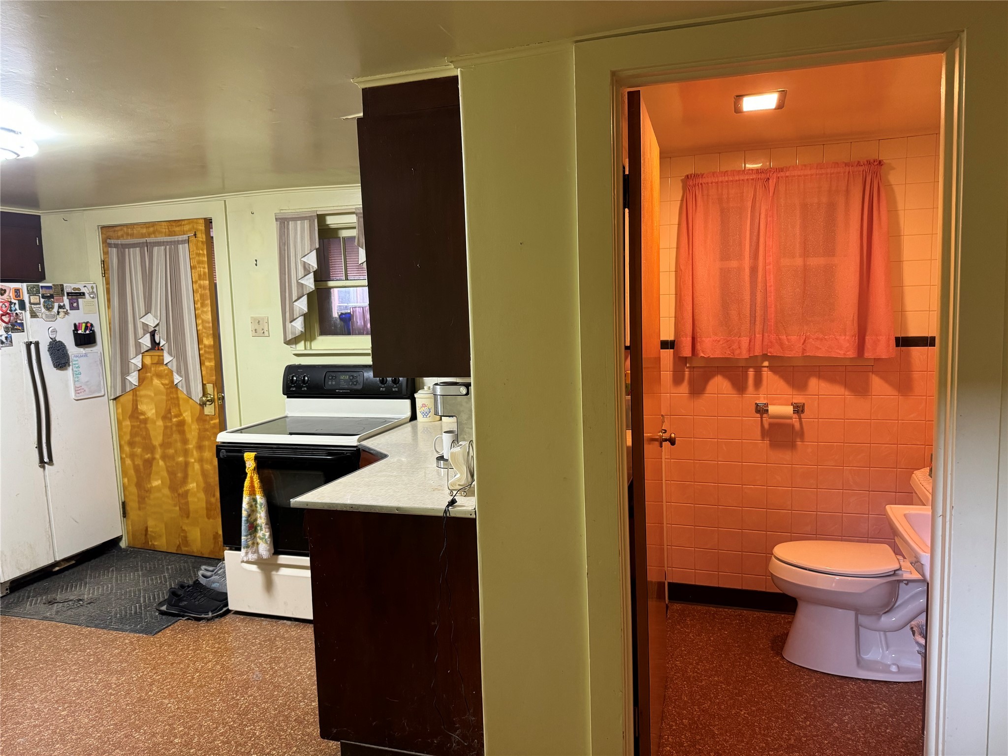 1302 Walnut Street Property Photo 5