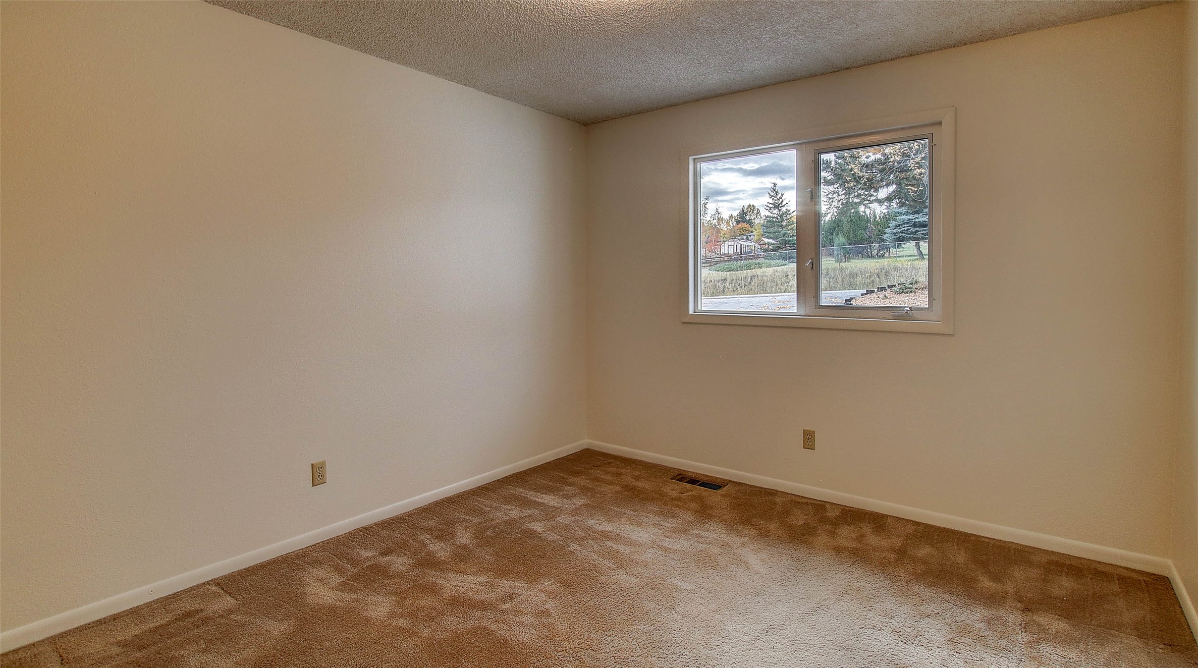 3450 Ravenwood Lane Property Photo 14