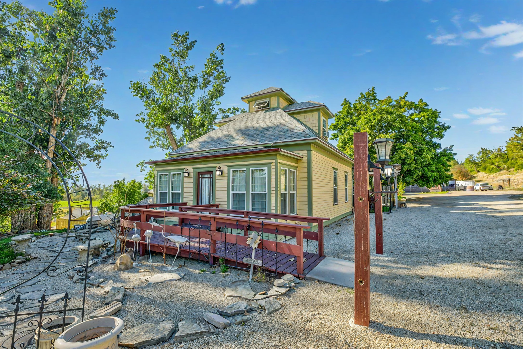 1003 N Burnt Fork Road Property Photo