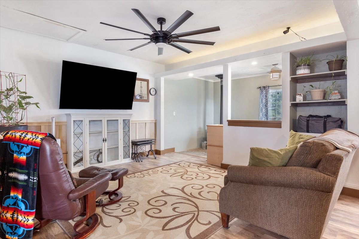 201 Narrow Way Property Photo 12