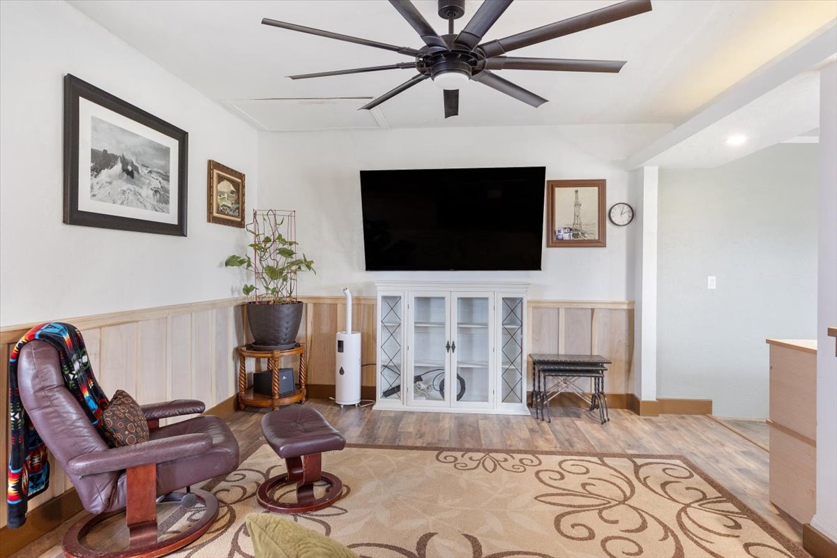 201 Narrow Way Property Photo 14