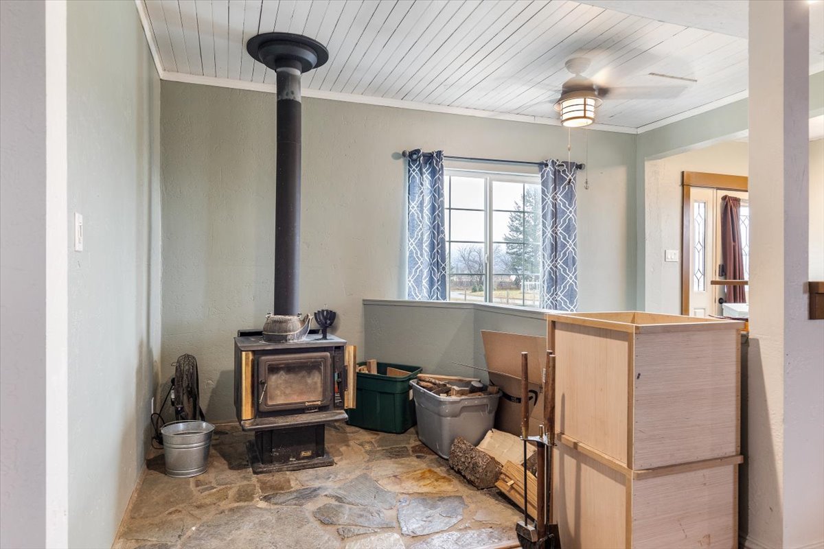 201 Narrow Way Property Photo 15
