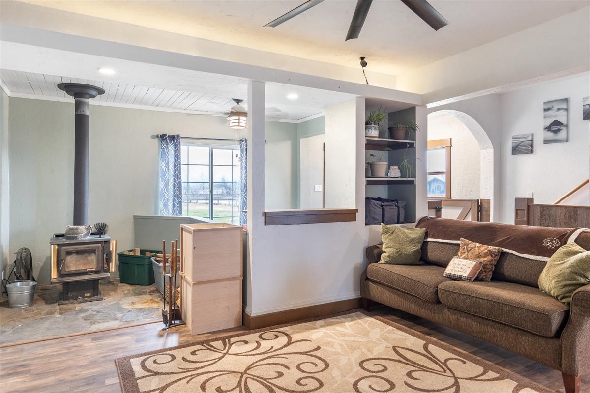 201 Narrow Way Property Photo 16