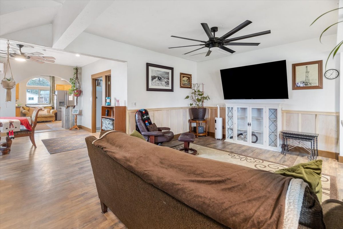 201 Narrow Way Property Photo 18