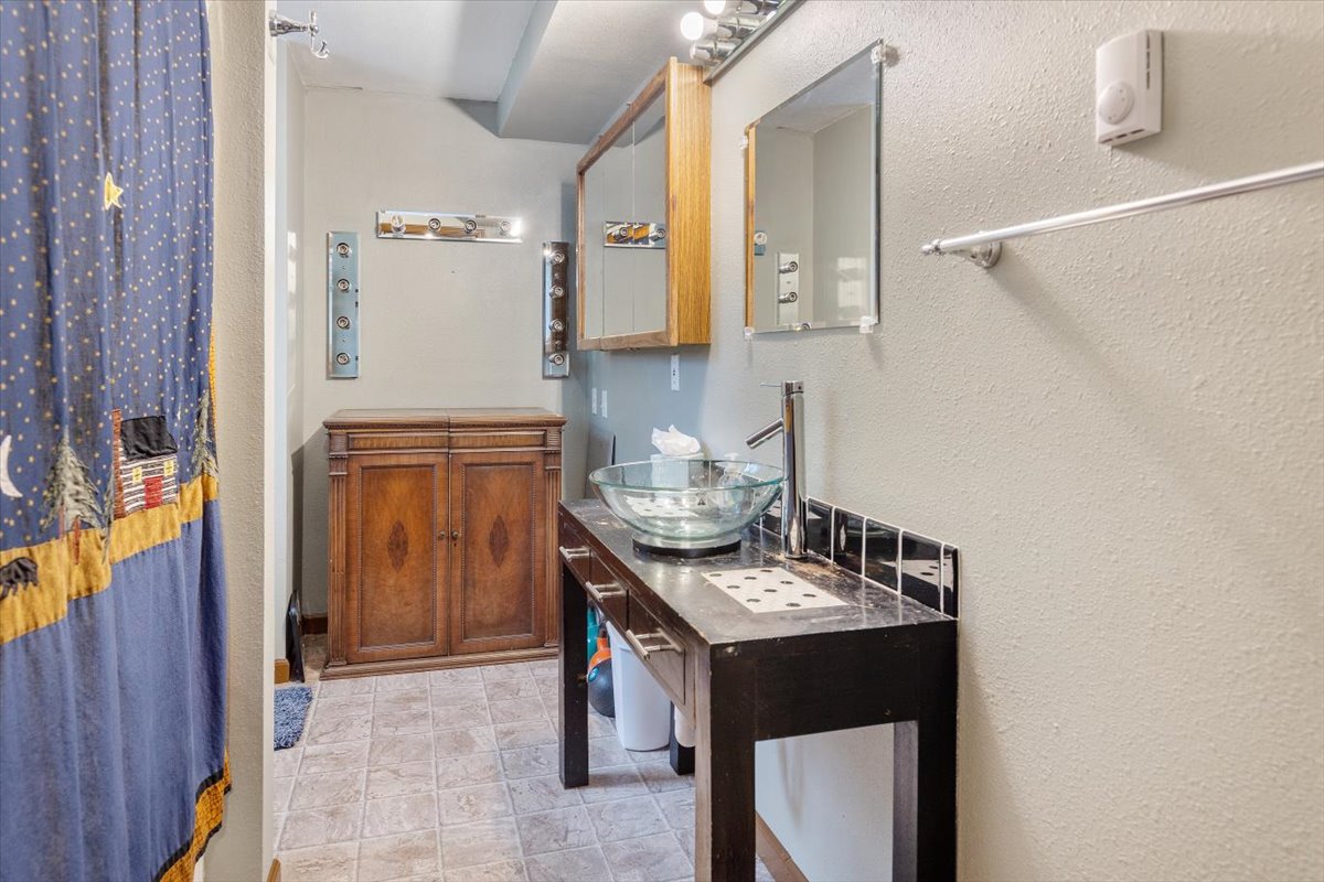 201 Narrow Way Property Photo 36