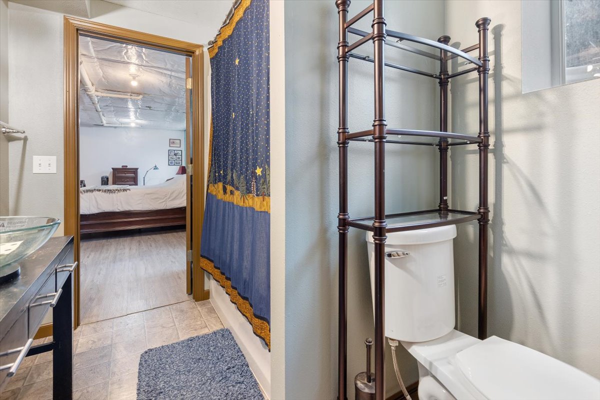 201 Narrow Way Property Photo 37