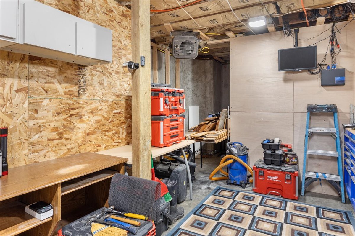 201 Narrow Way Property Photo 42