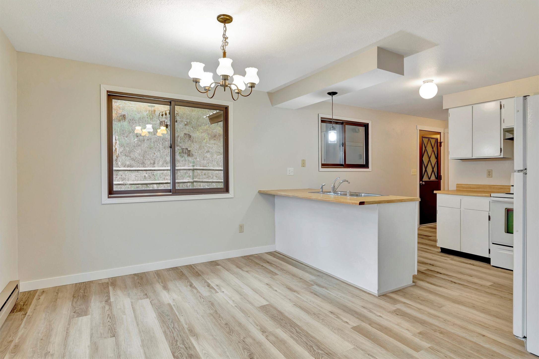 20622 Us Highway 10 E Property Photo 10
