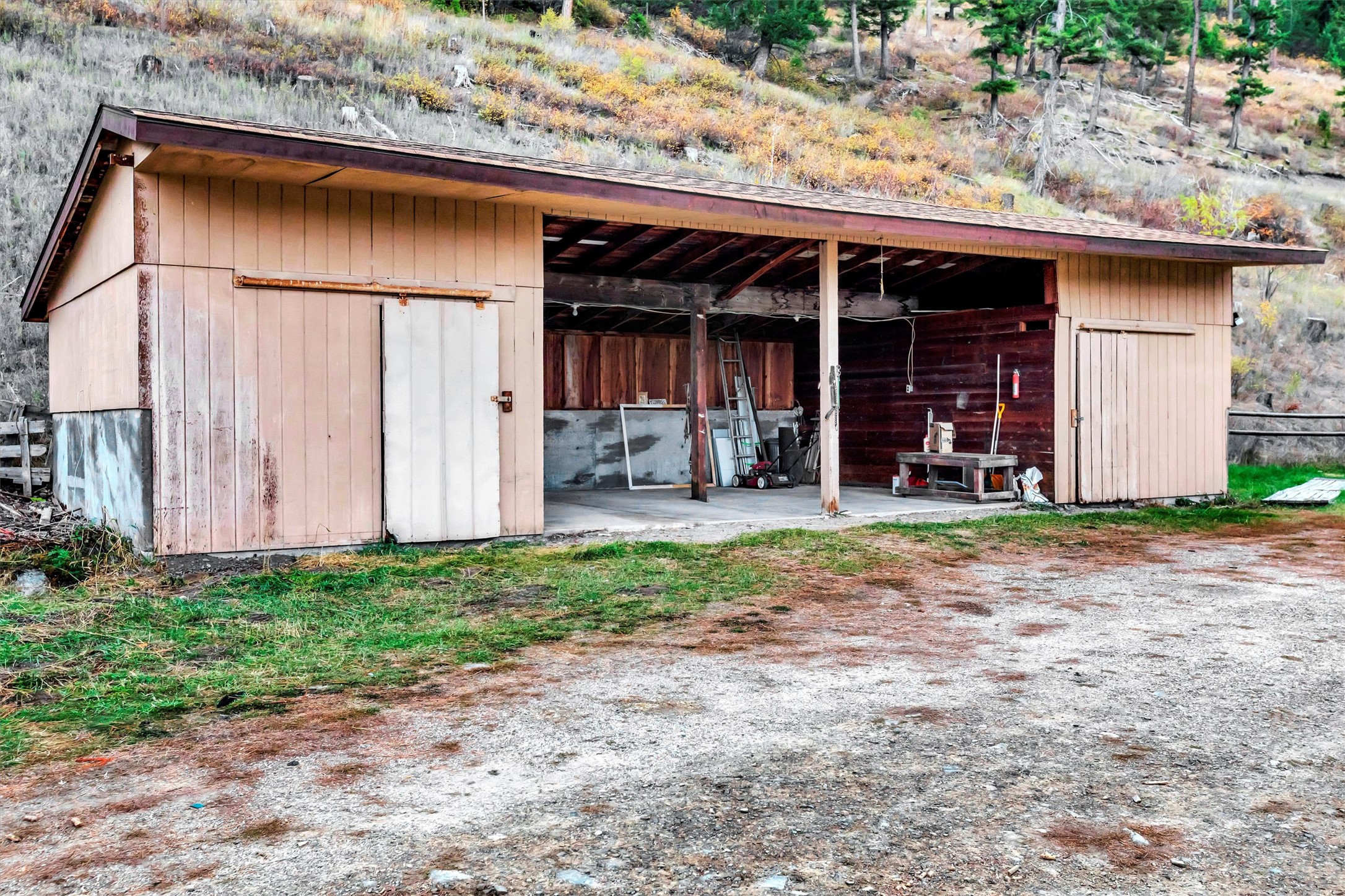 20622 Us Highway 10 E Property Photo 25