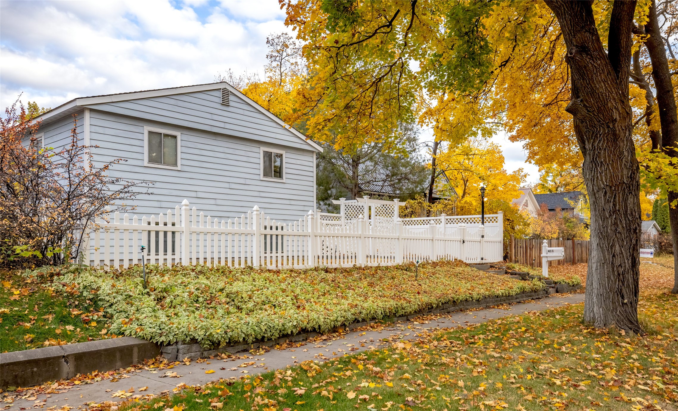 411 3rd Avenue E Property Photo 4