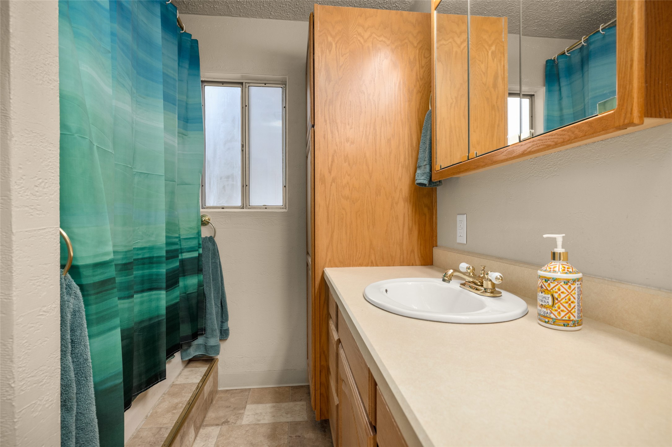 411 3rd Avenue E Property Photo 42