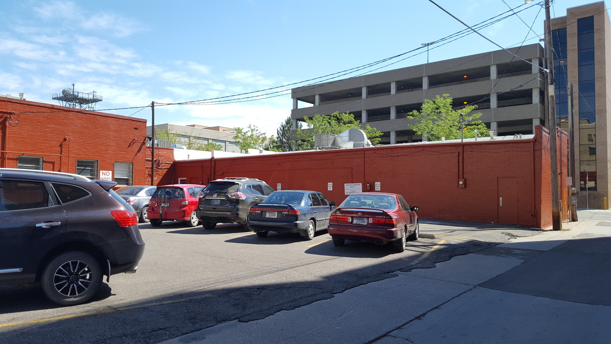 18 4th Street N Property Photo 3