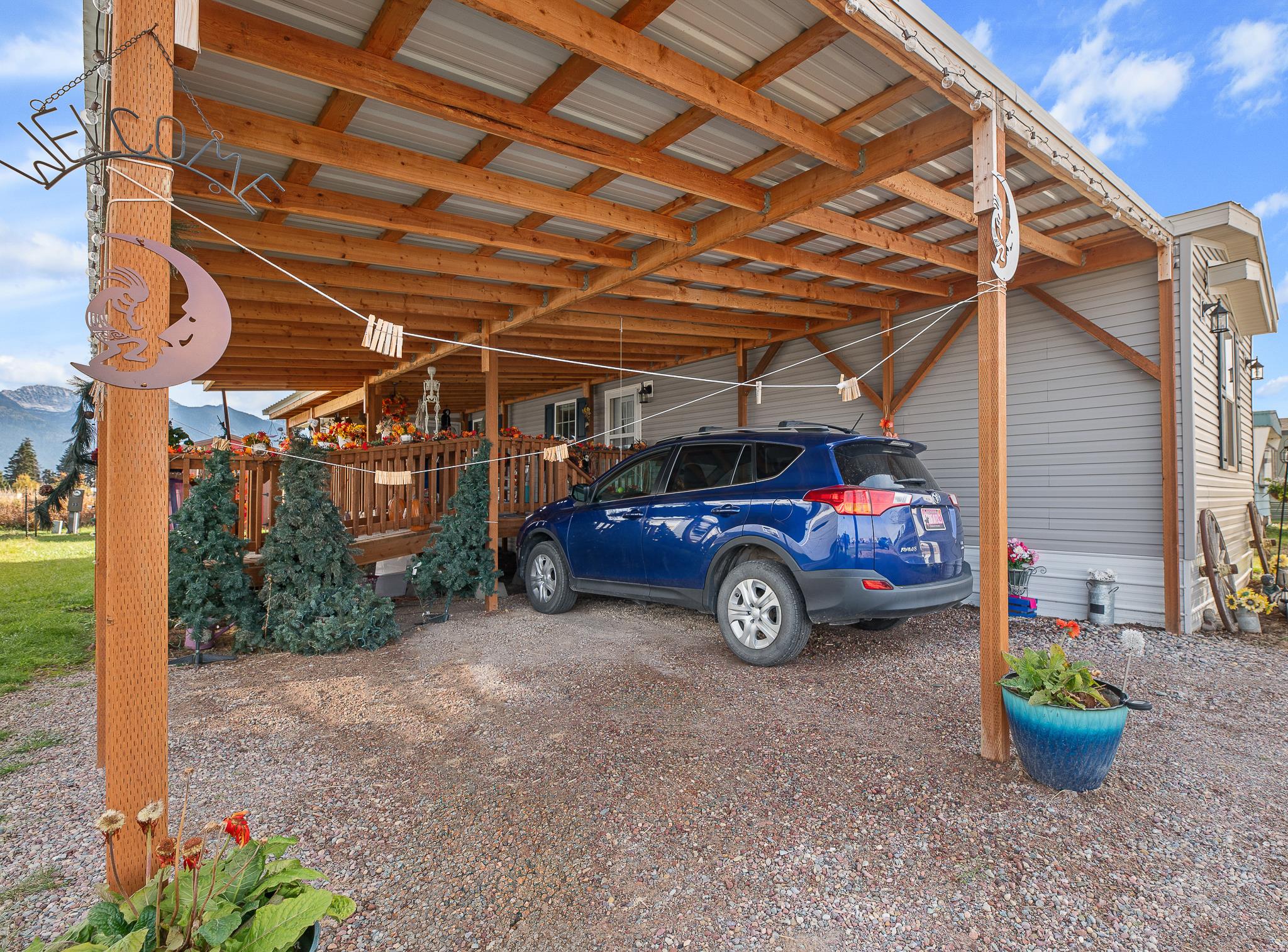 1040 Round Butte Road 34 Property Photo 28