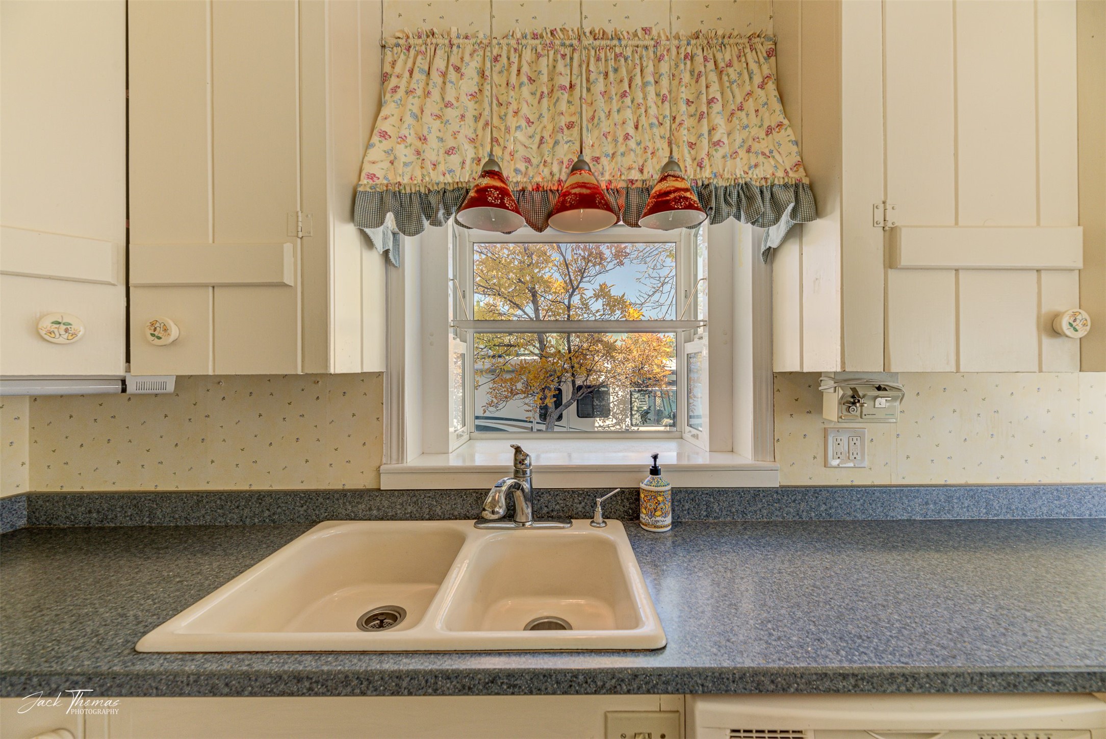 132 N Walnut Street Property Photo 19