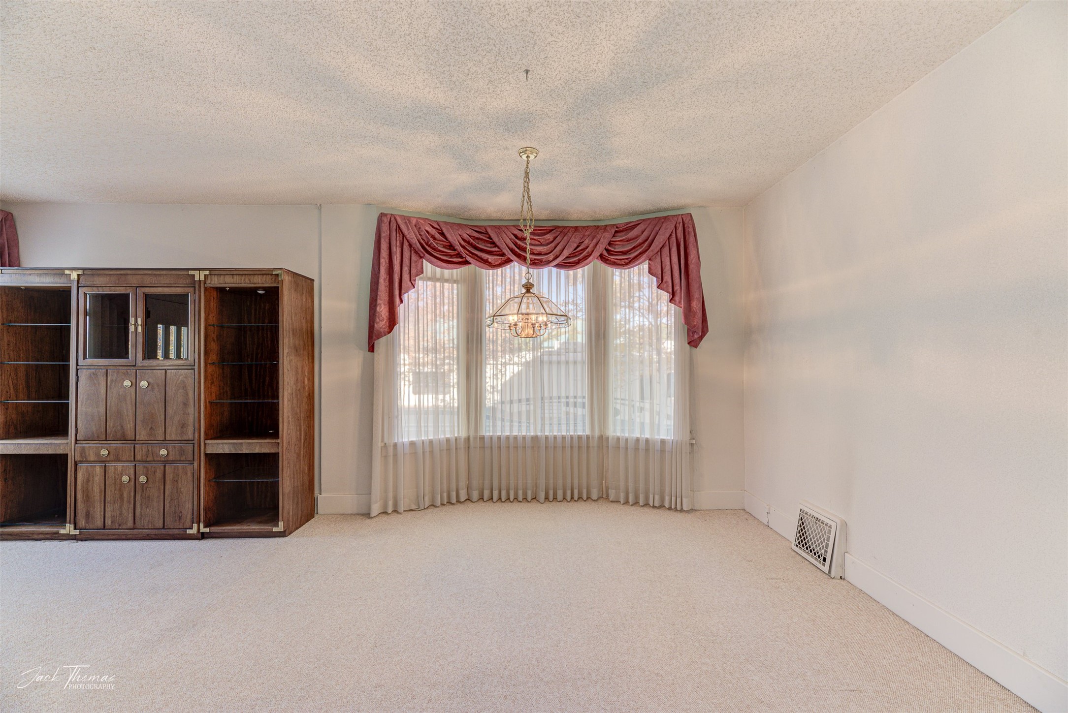132 N Walnut Street Property Photo 27