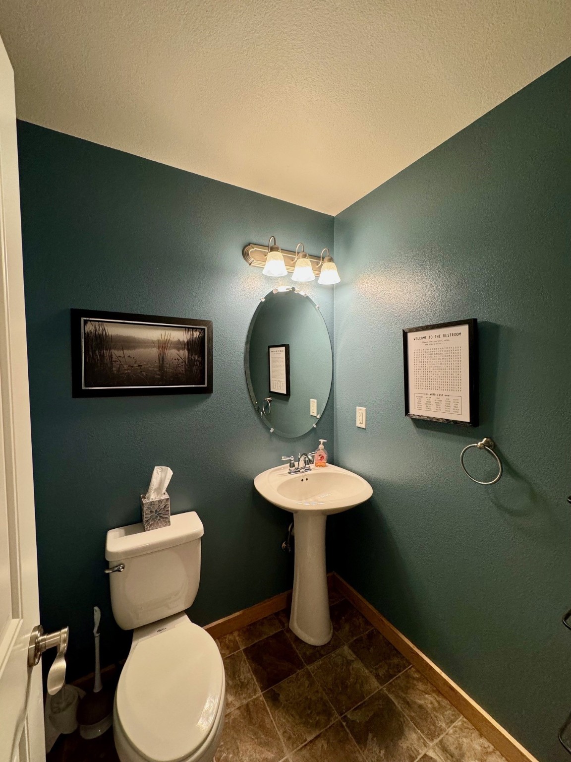2809 Stacia Avenue Property Photo 4