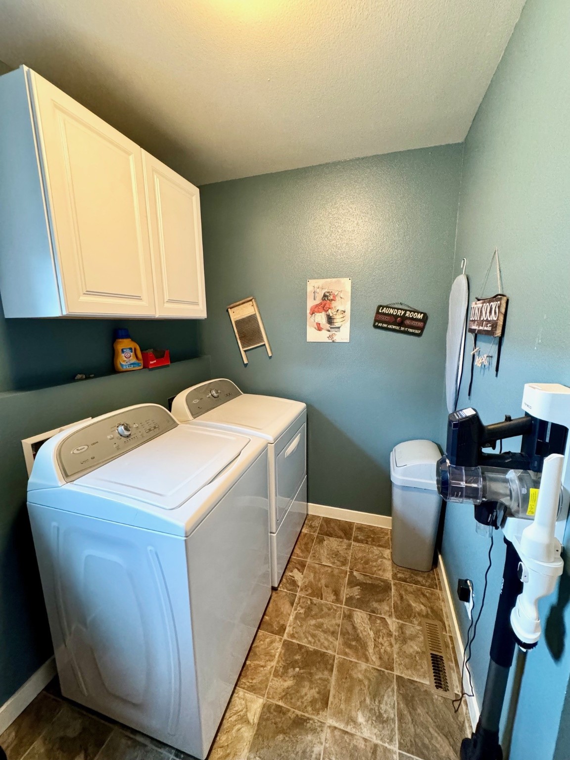 2809 Stacia Avenue Property Photo 12