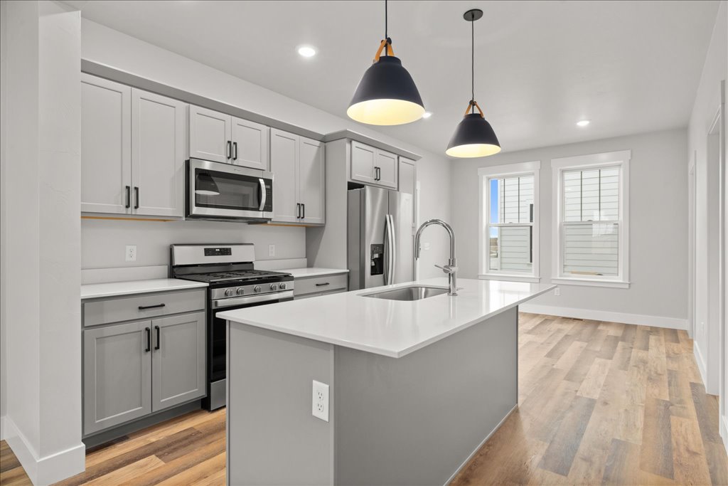2830 Berwin Street Property Photo 3