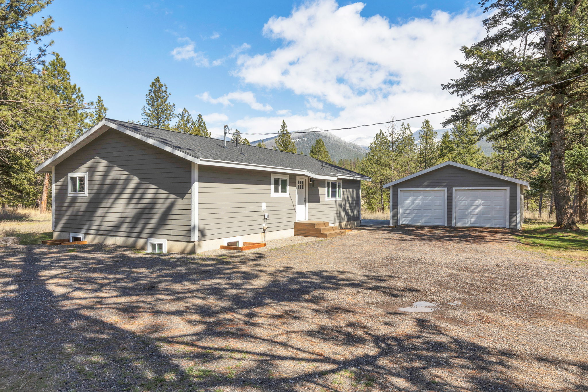 5975 Candlewick Lane Property Photo 3