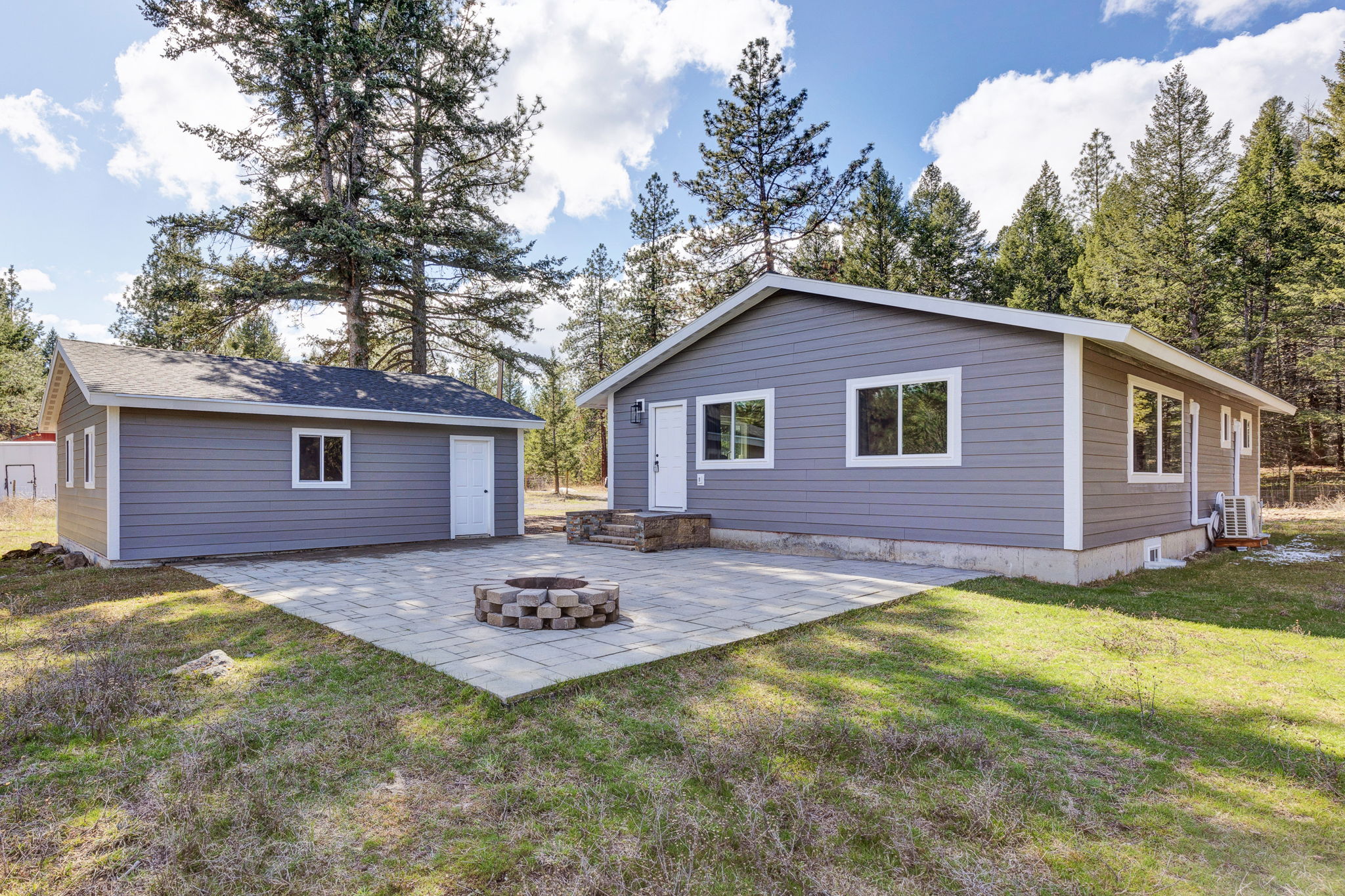 5975 Candlewick Lane Property Photo 8