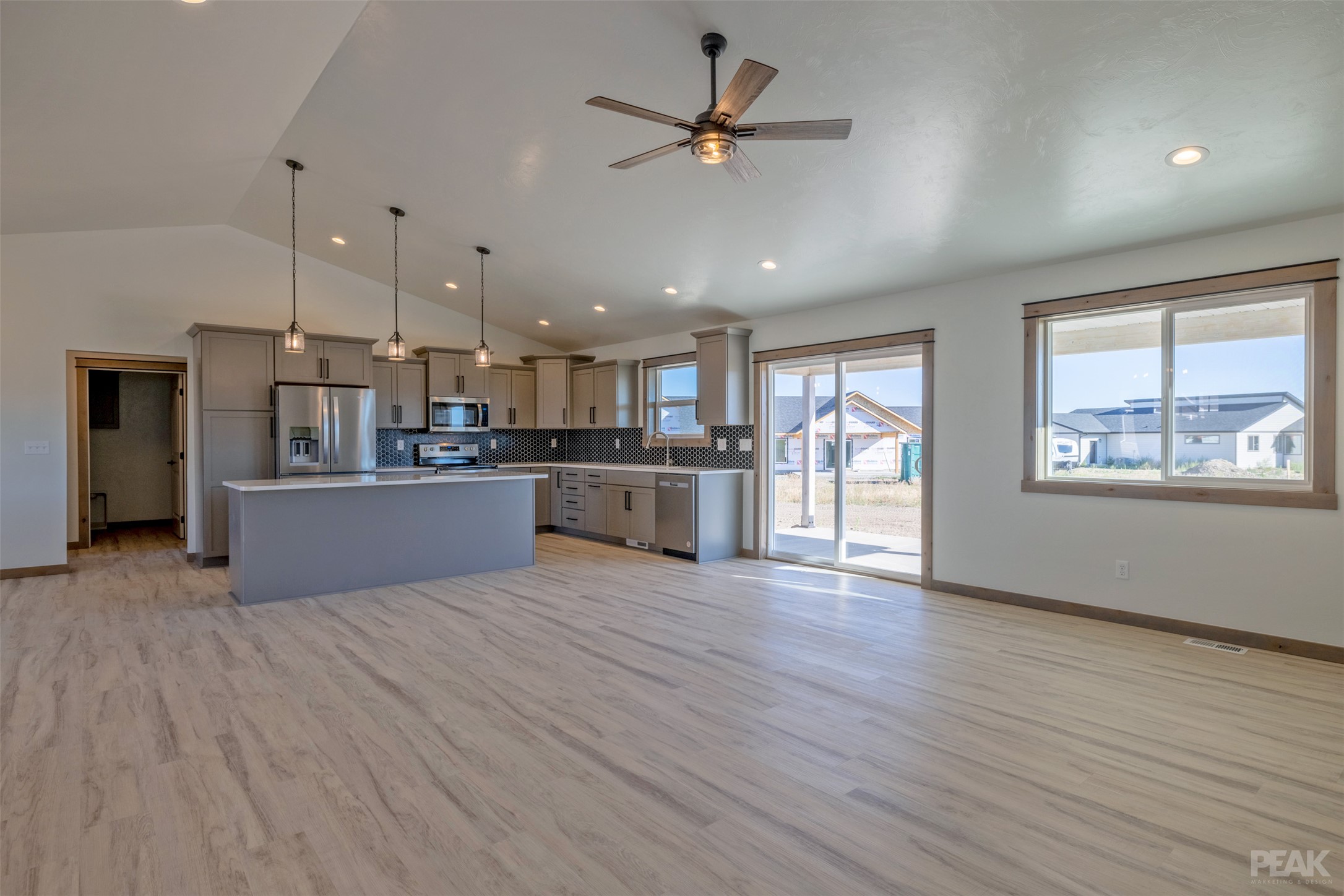 3861 Musselshell Road Property Photo 3