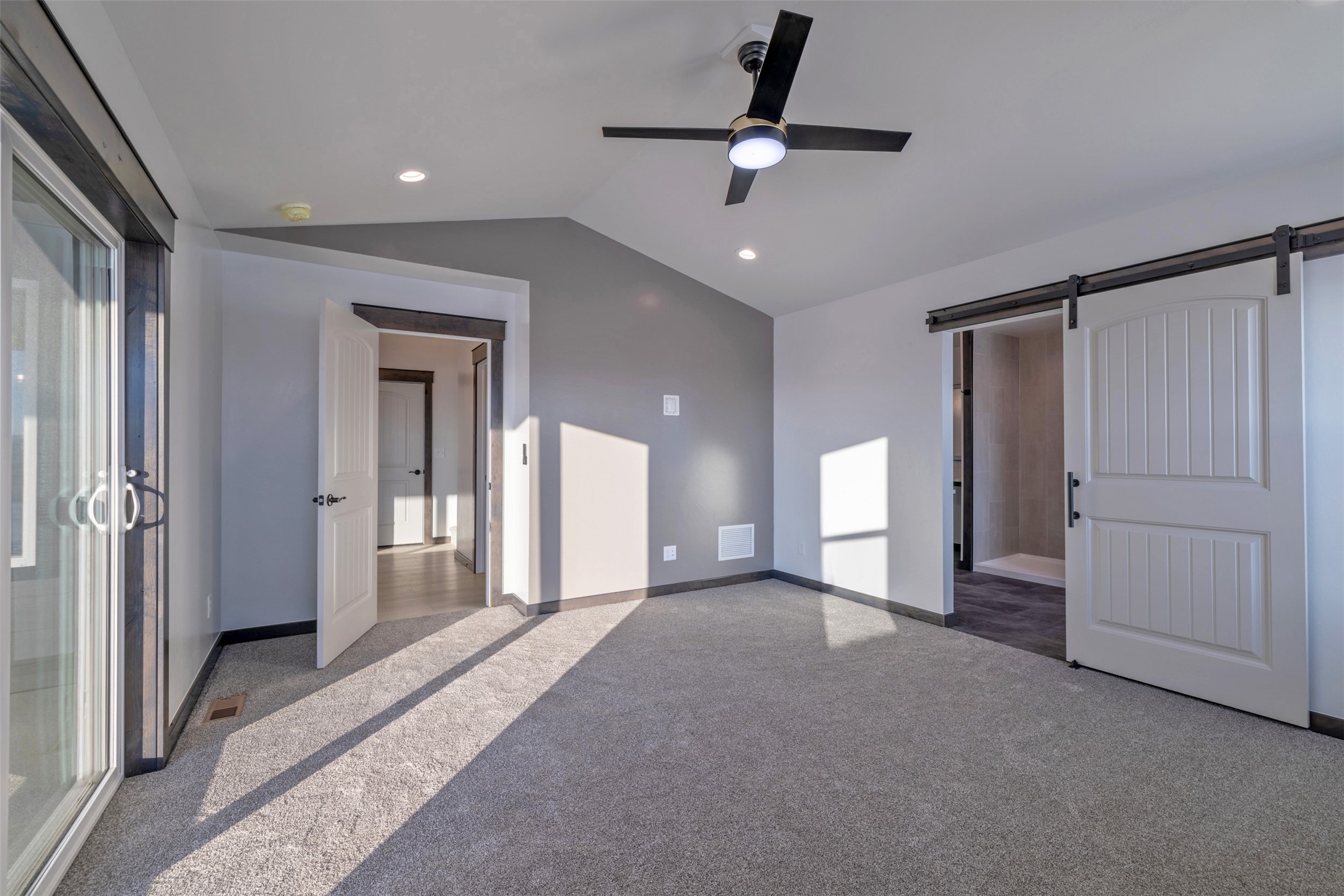 3045 Vermillion Way Property Photo 16