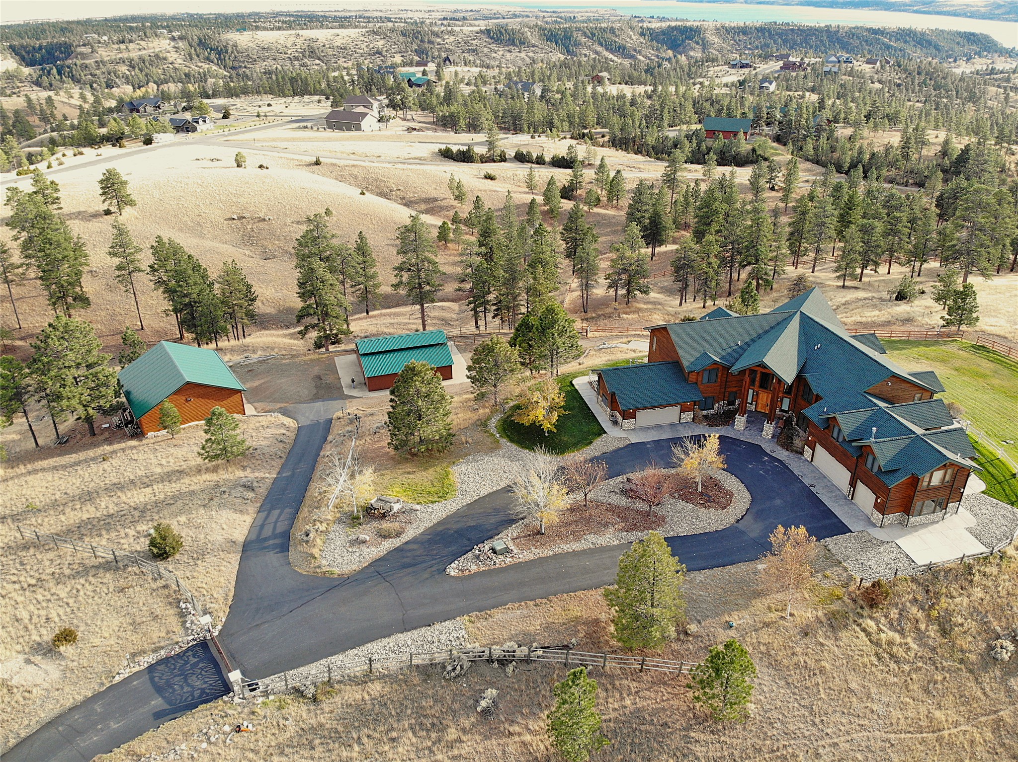 4220 Sunset Ridge Drive Property Photo 2