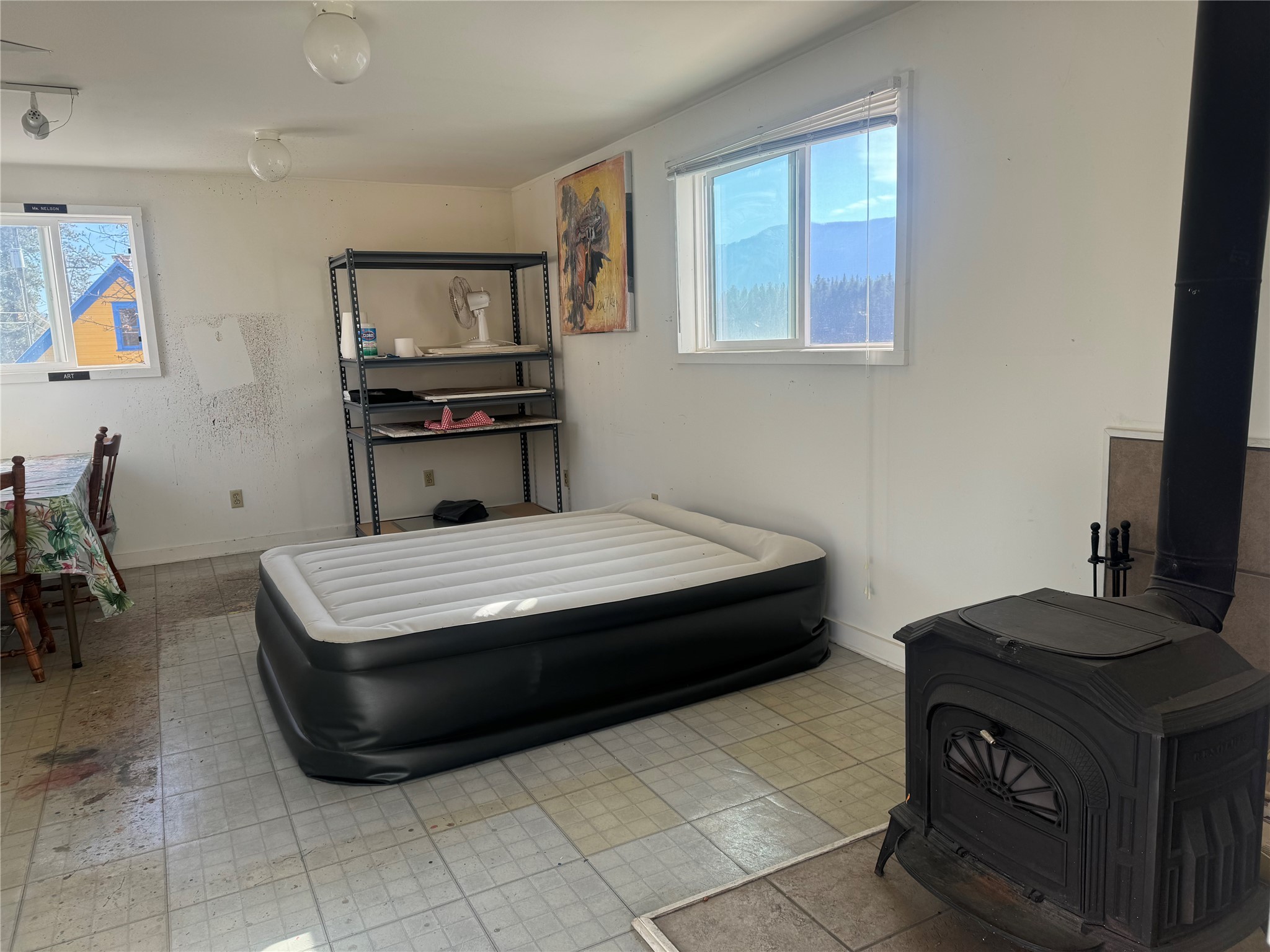 405 Main Street W Property Photo 18