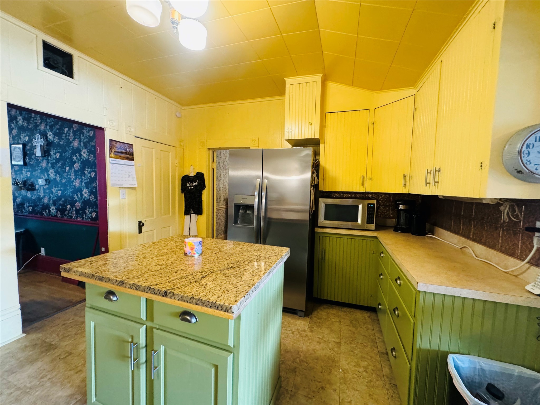 405 Main Street W Property Photo 32