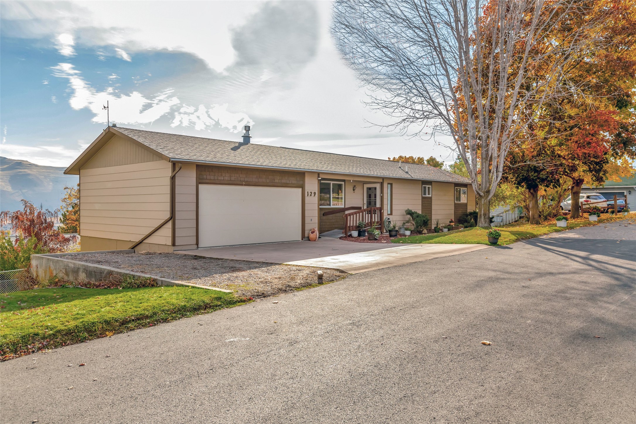 129 Cascade Street Property Photo 1