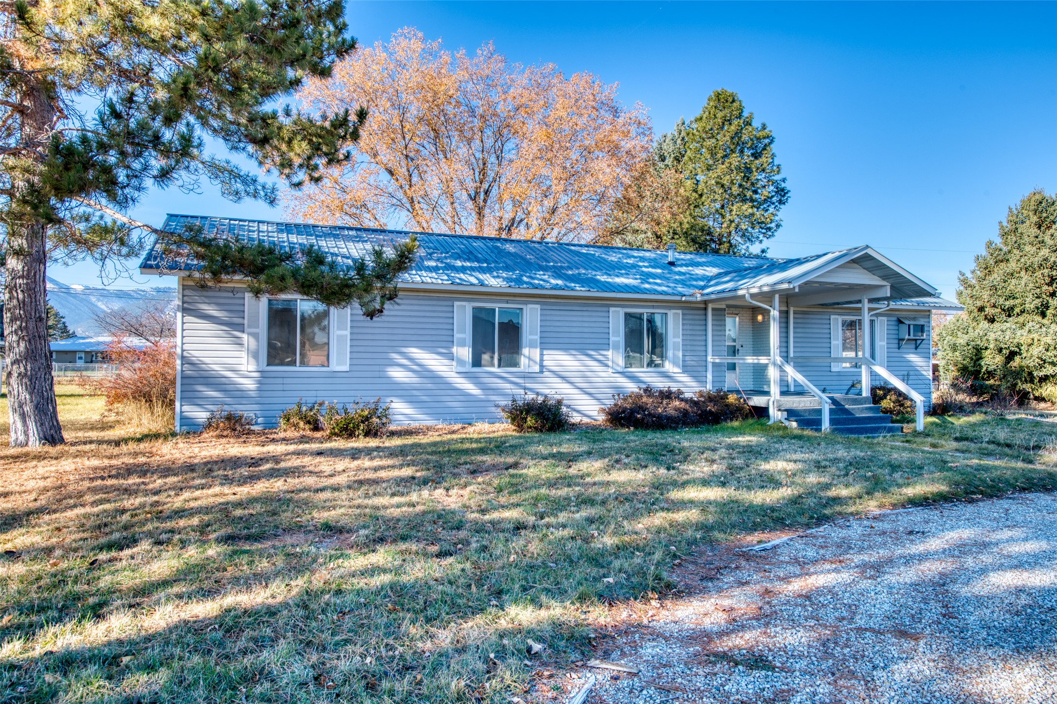 389 Winkler Lane Property Photo 4
