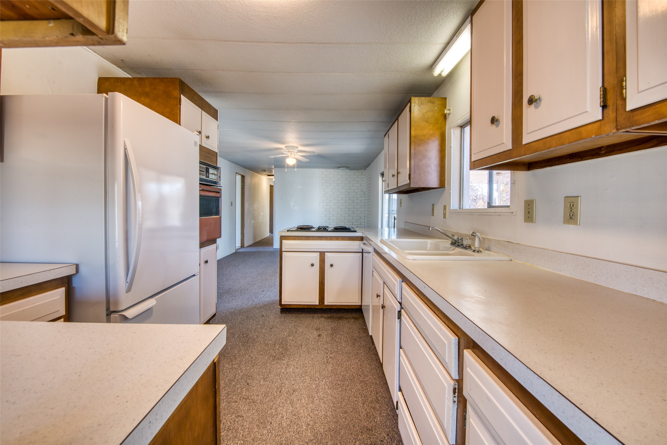 389 Winkler Lane Property Photo 14