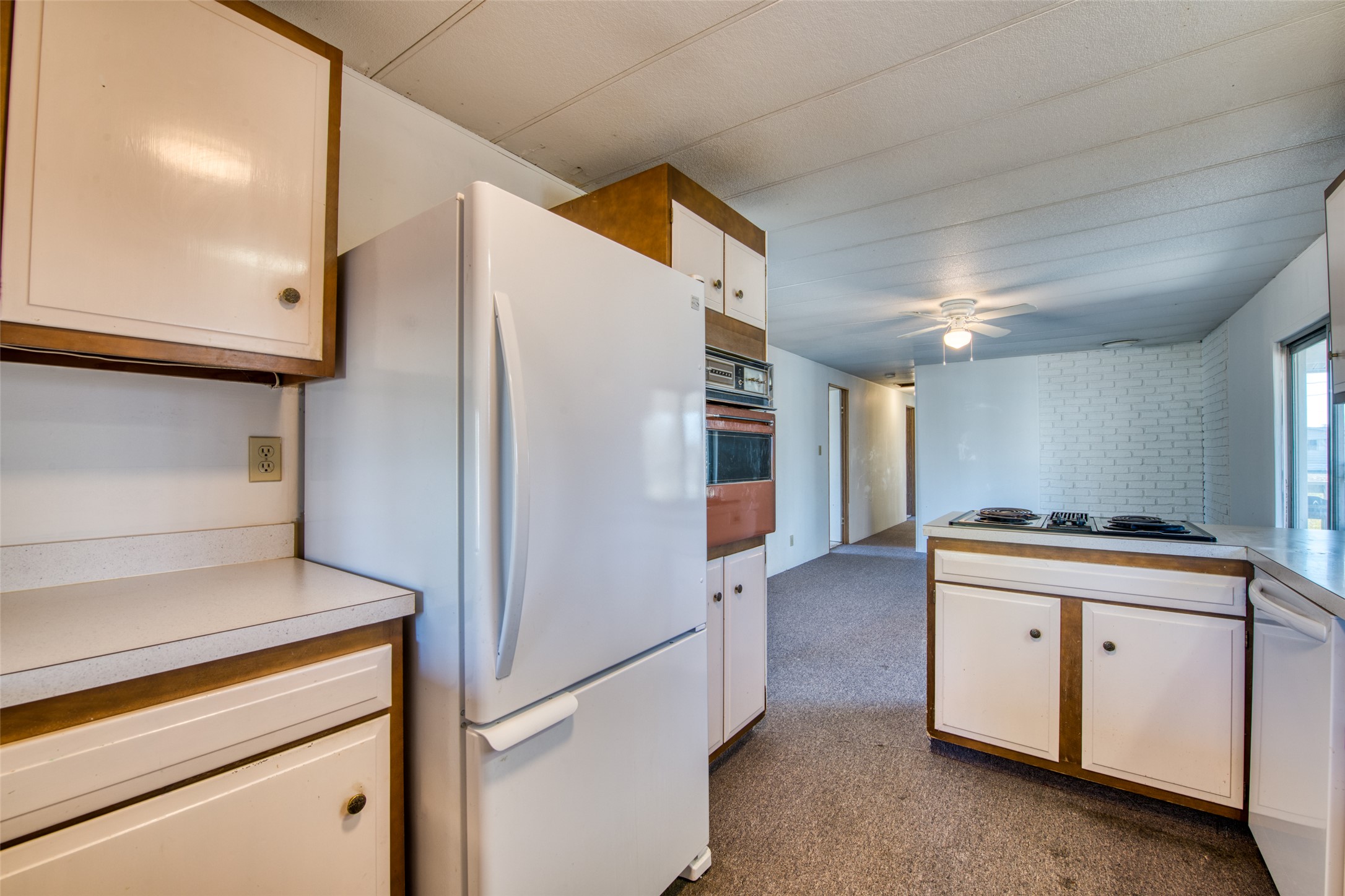 389 Winkler Lane Property Photo 19