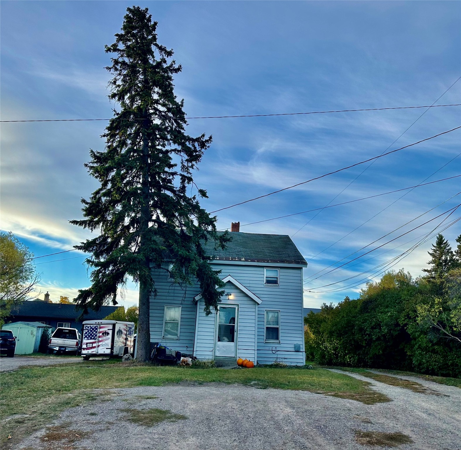 824 8th Street W Property Photo