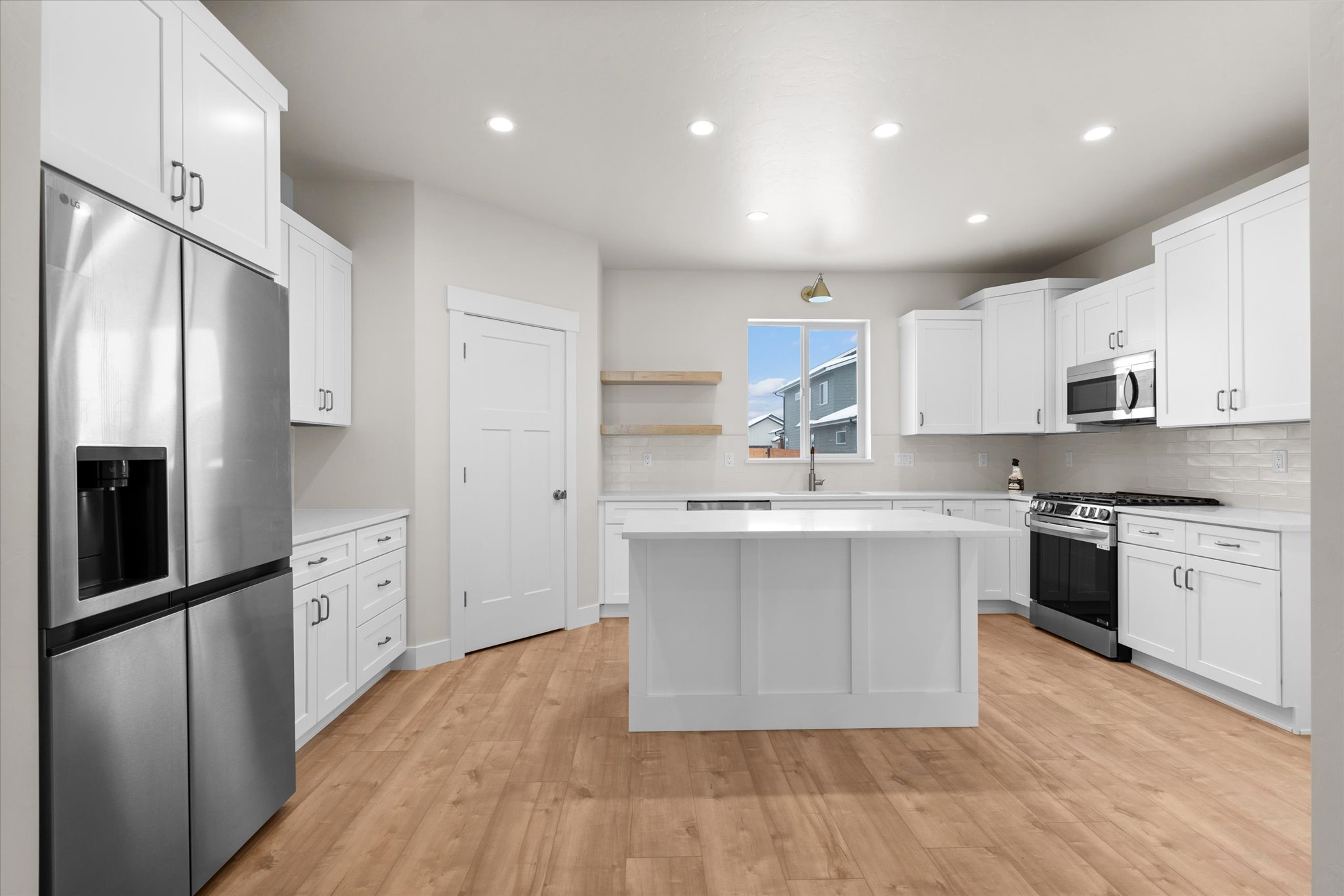 706 August Way Property Photo 1