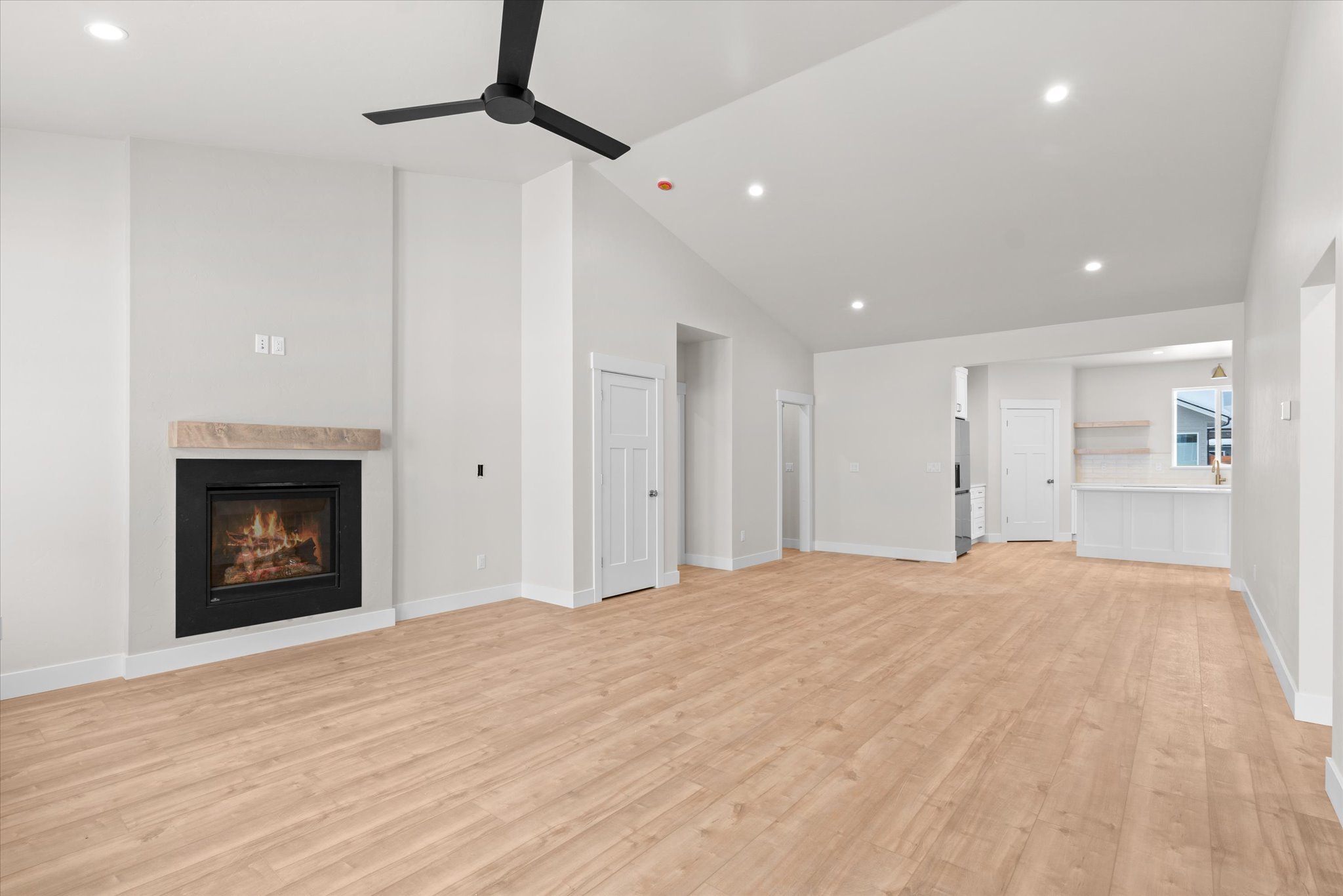 706 August Way Property Photo 2