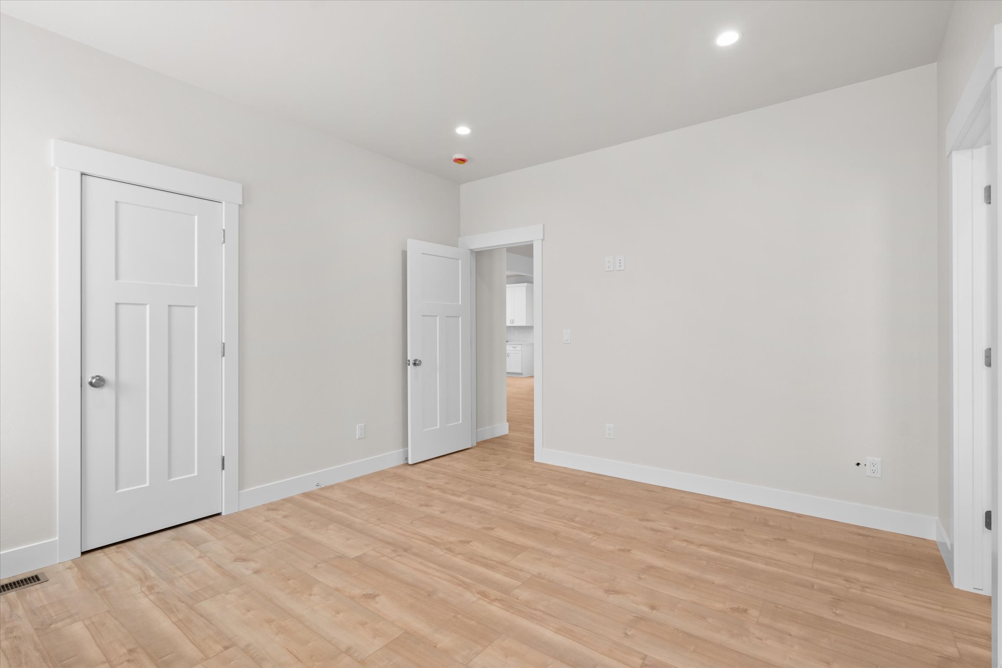 706 August Way Property Photo 16